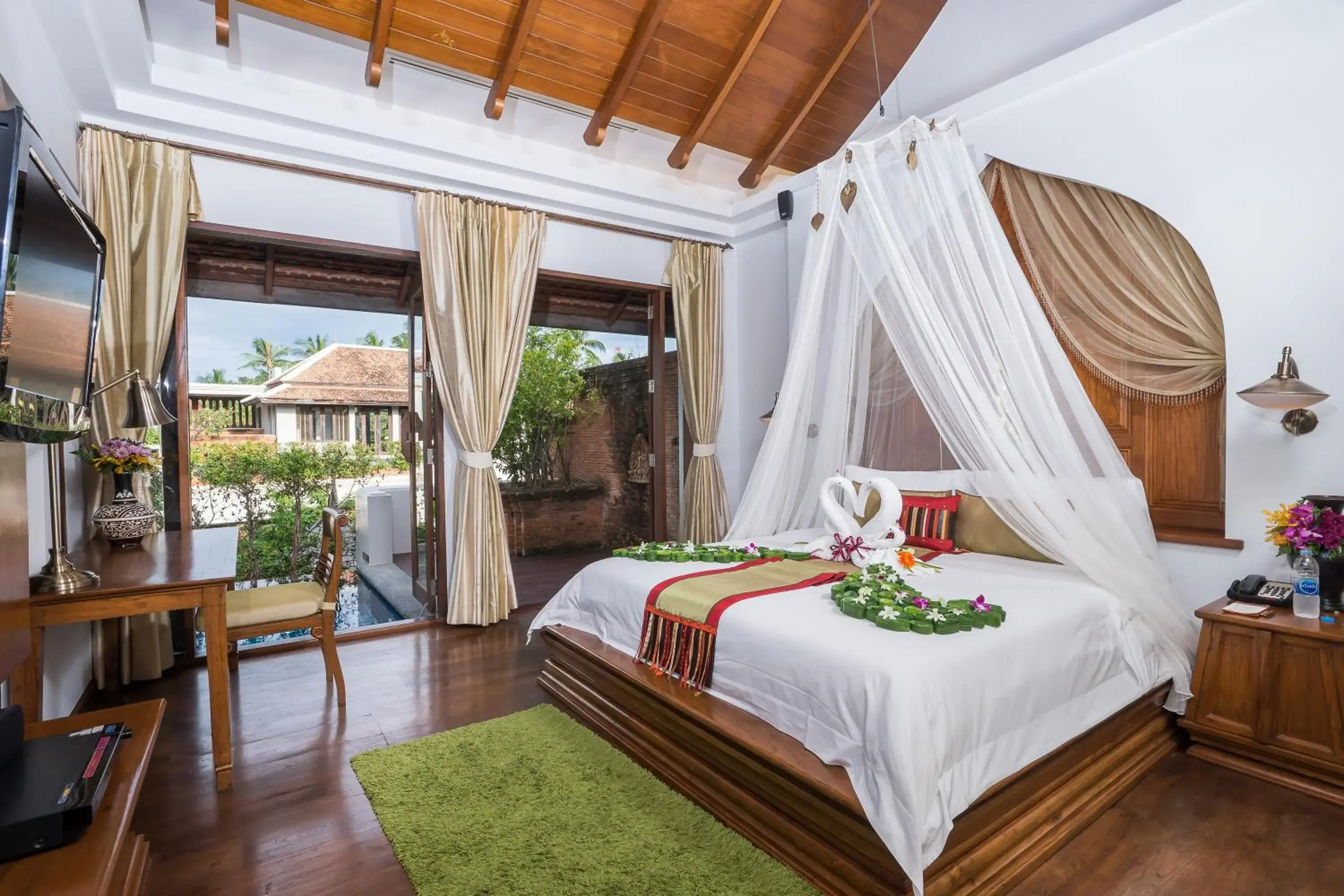 Photo of the whole room, Bed in Royal Muang Samui Villas - SHA Extra Plus Photo of the whole room, Bed in Royal Muang Samui Villas - SHA Extra Plus