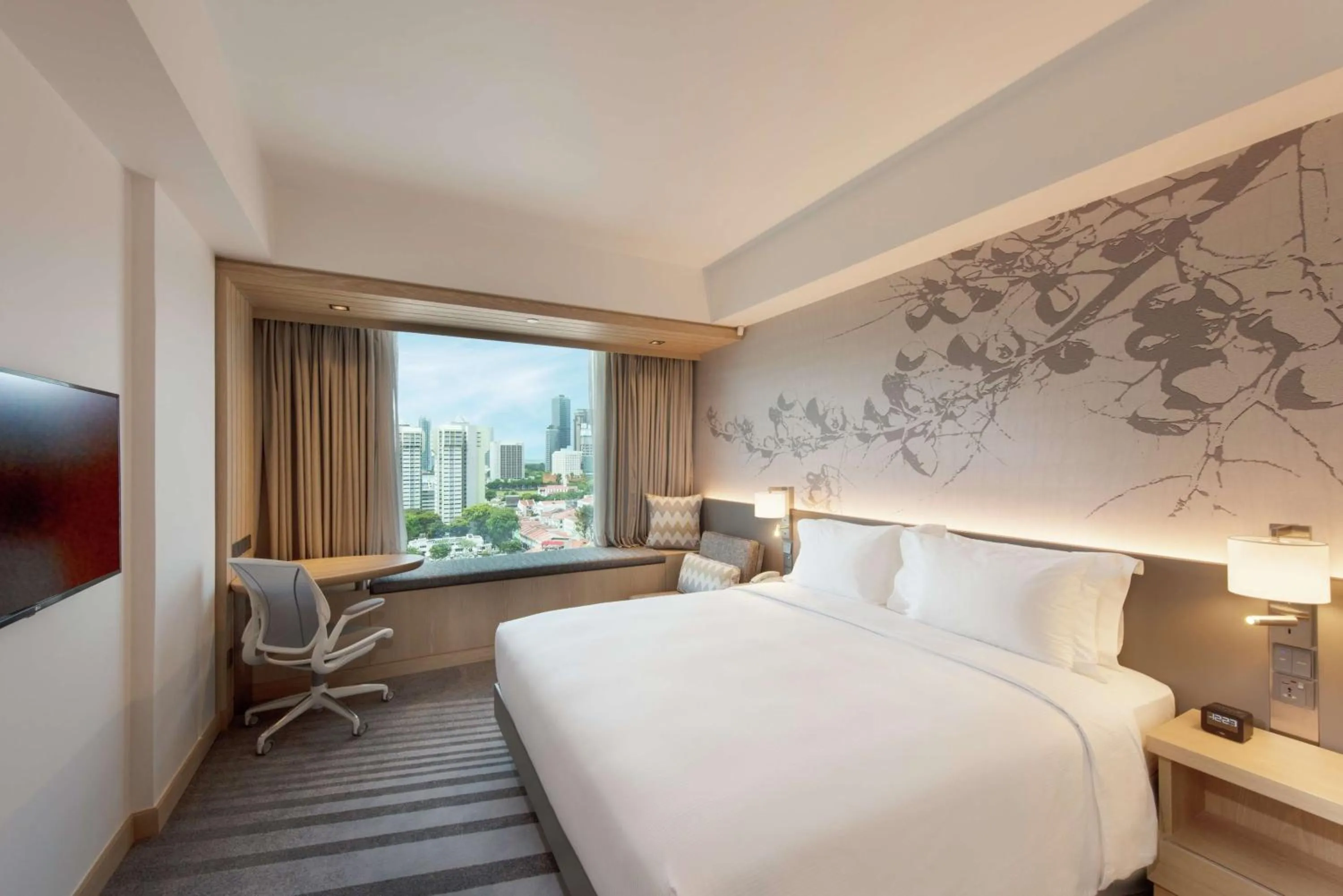 Bedroom, Bed in Hilton Garden Inn Singapore Serangoon