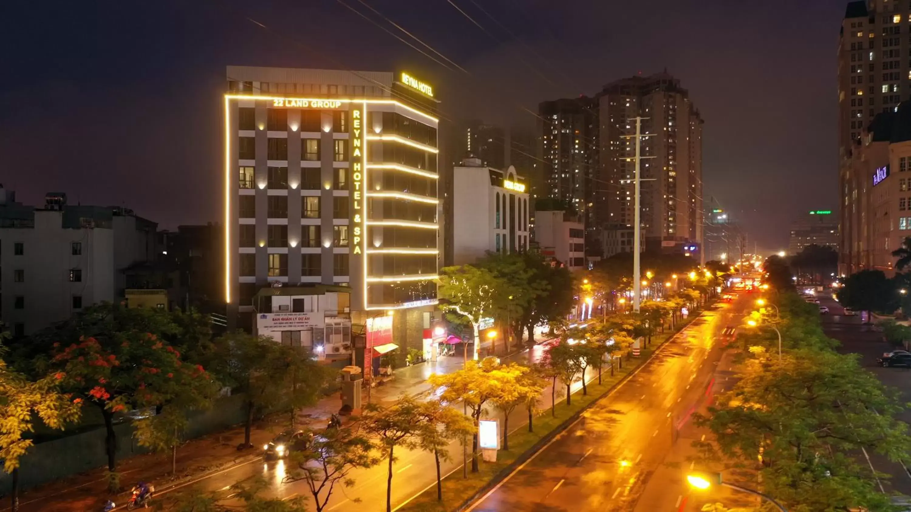 Property building in Reyna Hotel Hanoi & Spa