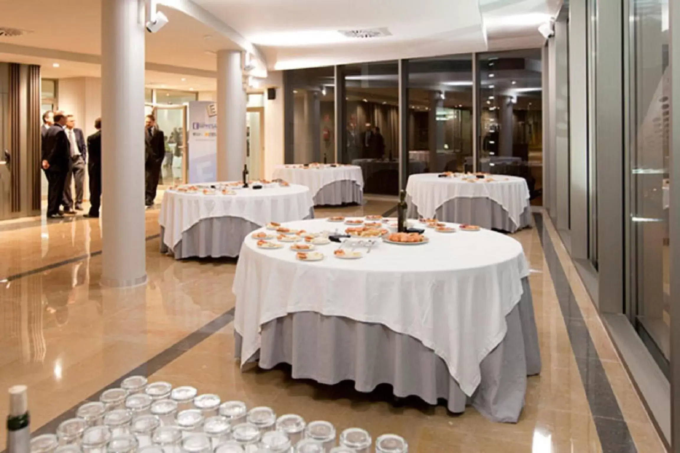 Business facilities, Banquet Facilities in Hotel MasMonzon