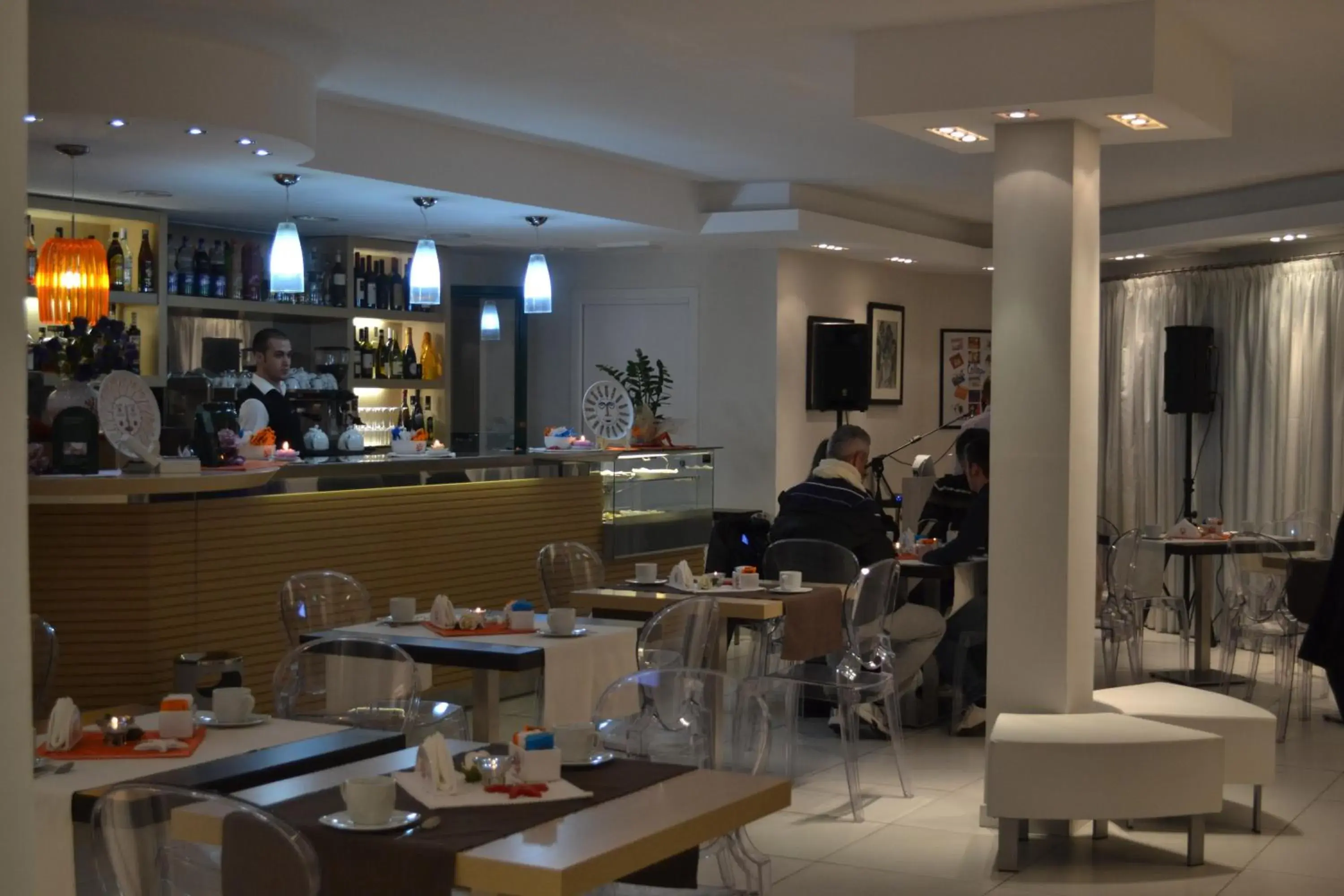 Lounge or bar, Restaurant/Places to Eat in Hotel Ambrosio La Corte