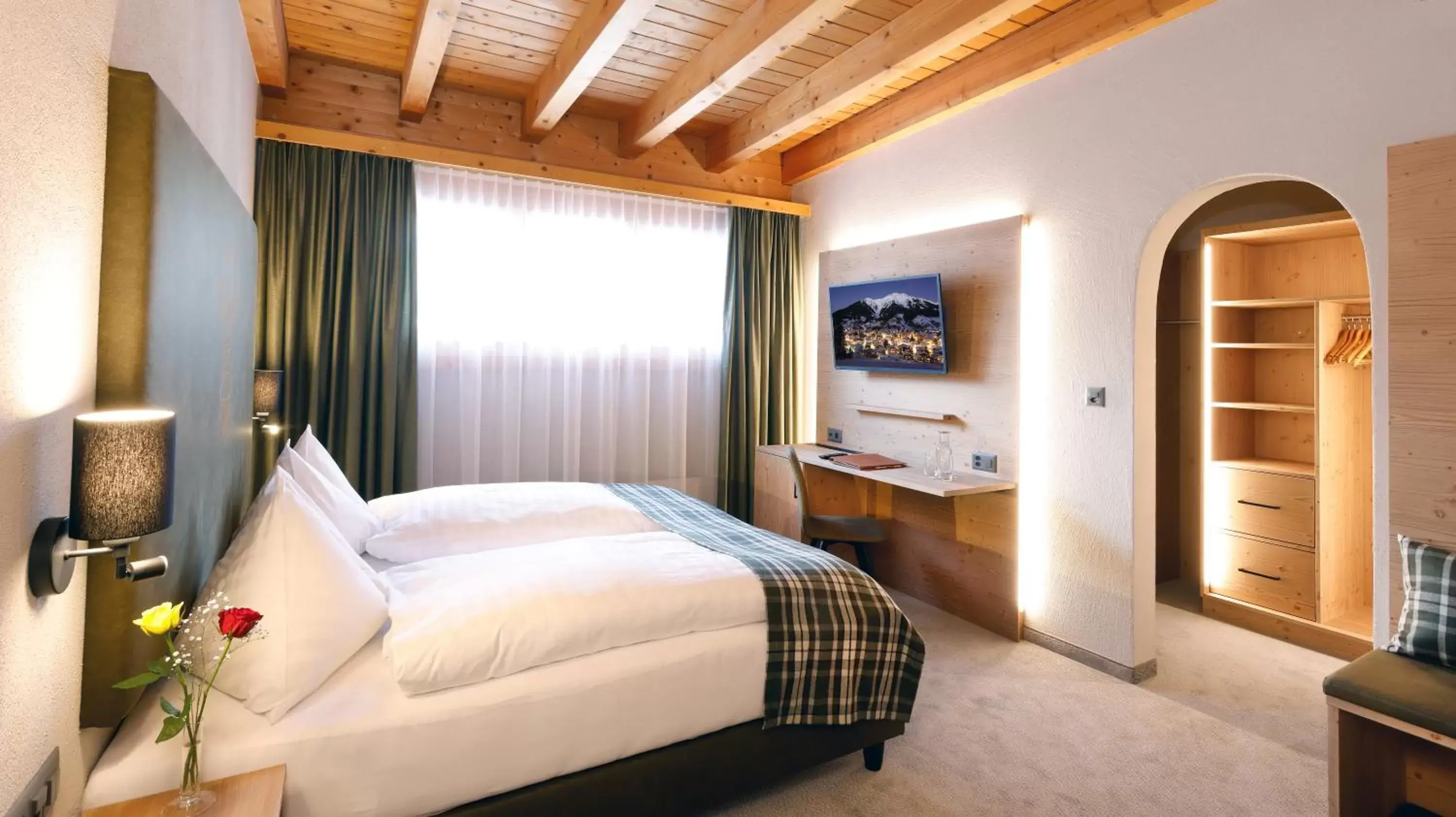 Photo of the whole room, Bed in Silvretta Parkhotel