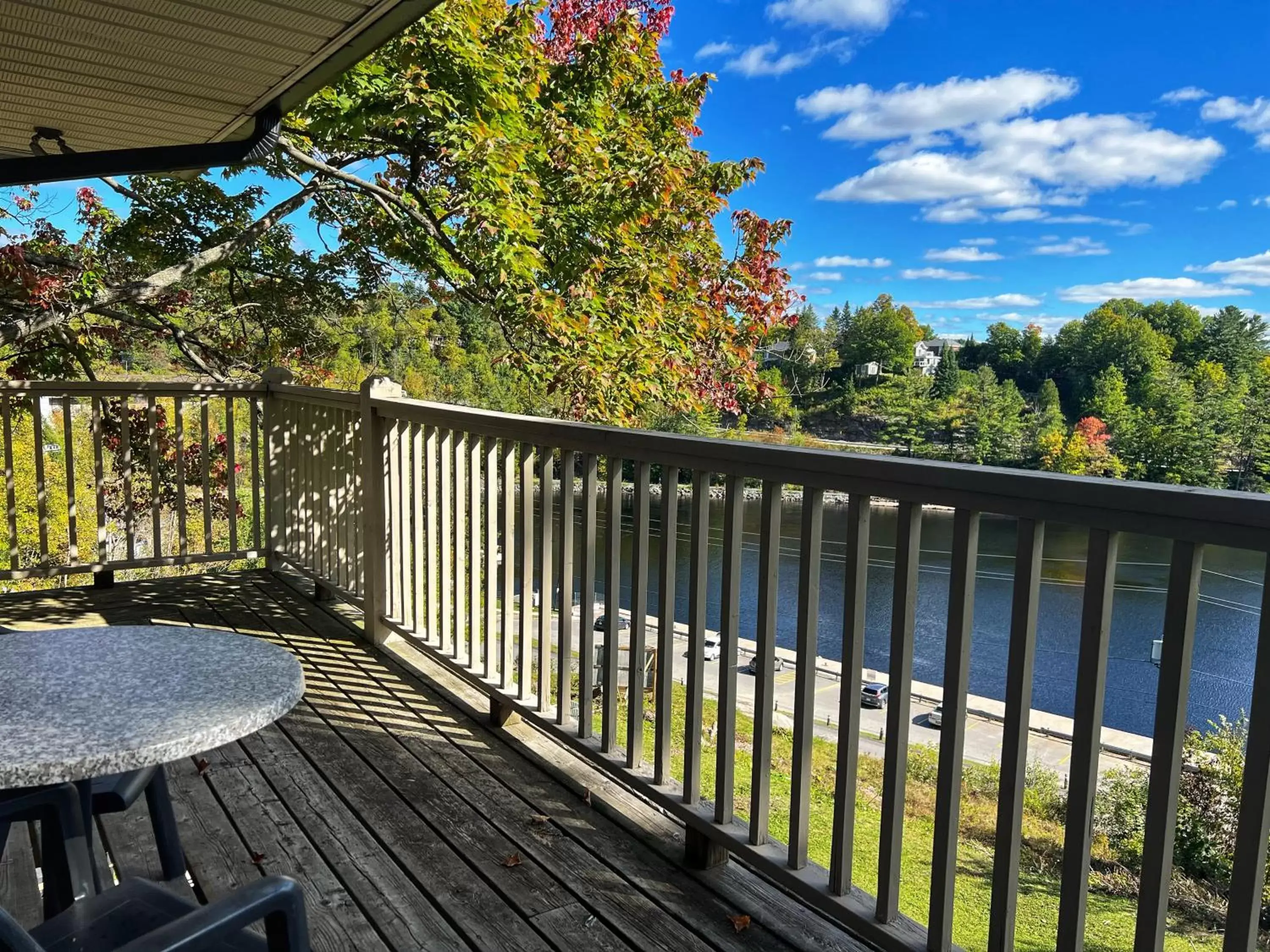 Balcony/Terrace in Inn at the Falls