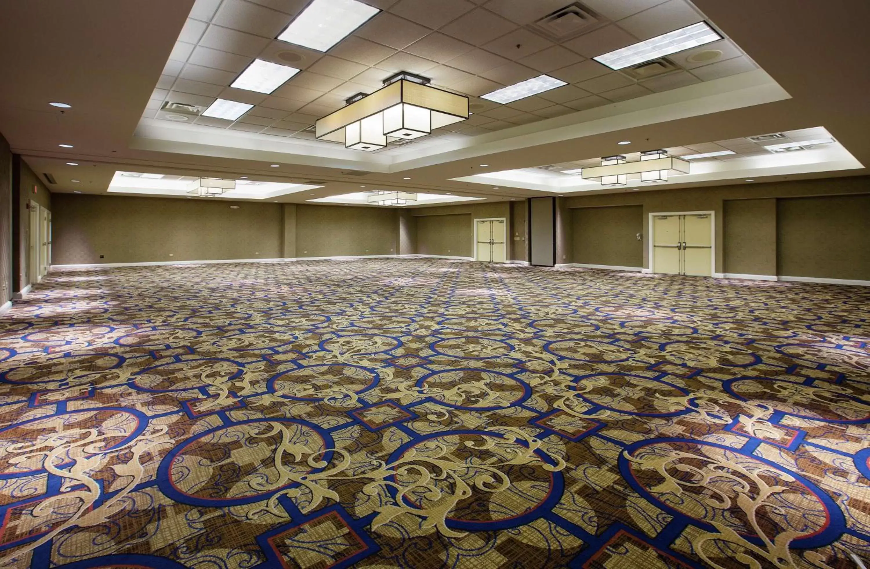 Meeting/conference room in DoubleTree by Hilton Chicago O'Hare Airport-Rosemont