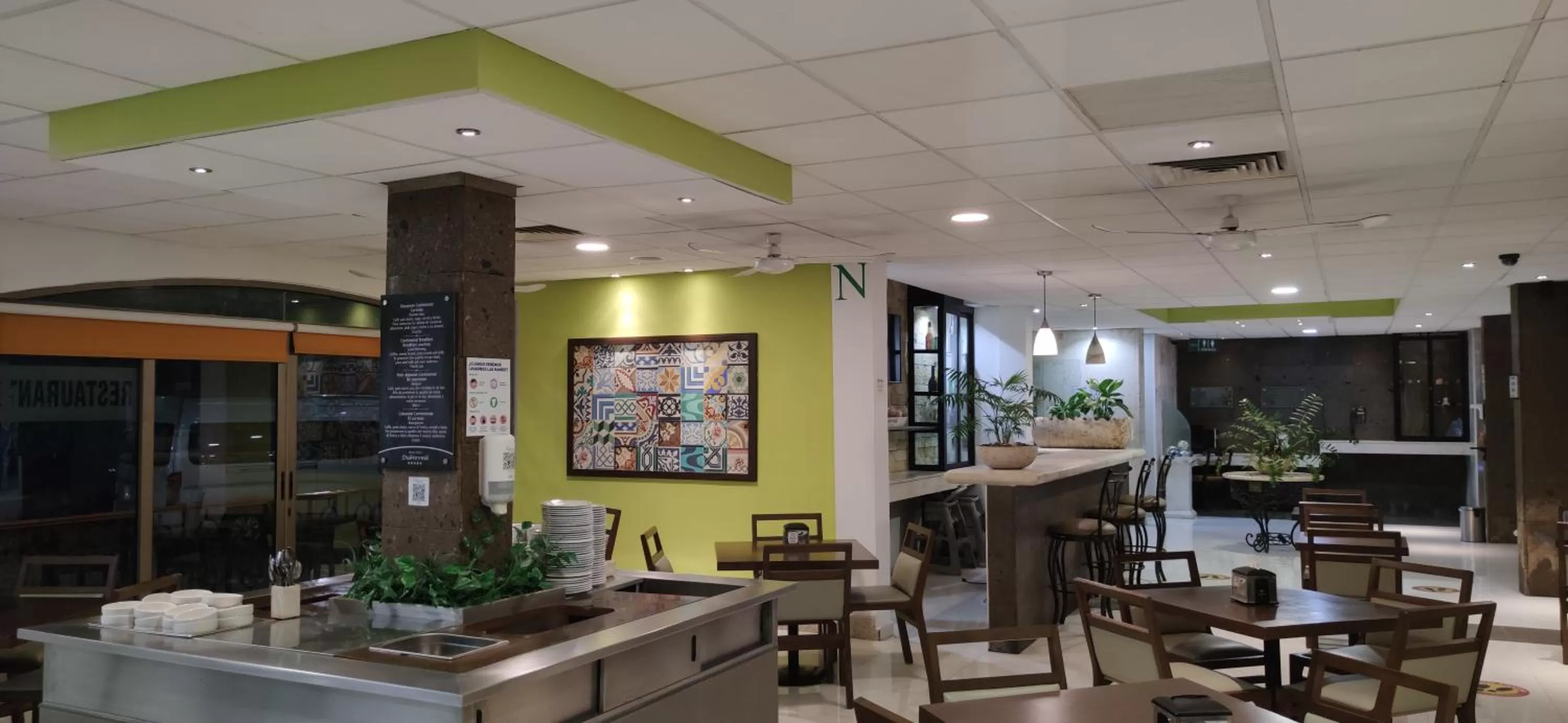 Restaurant/places to eat in Hotel Dubrovnik