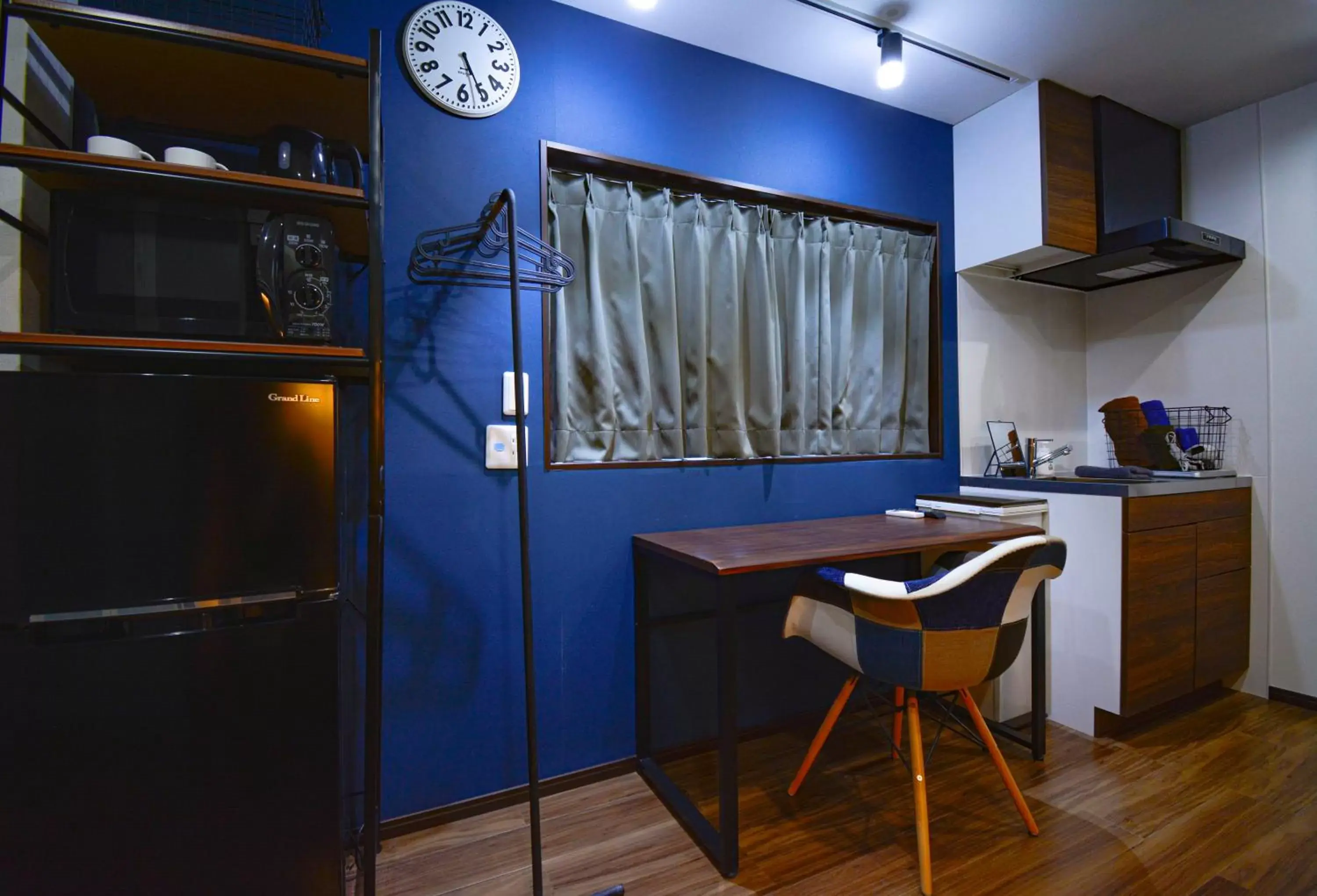 043AKIHABARA 043AKIHABARA