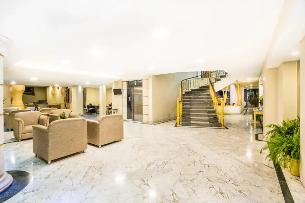 Seating area, Lobby/Reception in Hotel American Golf