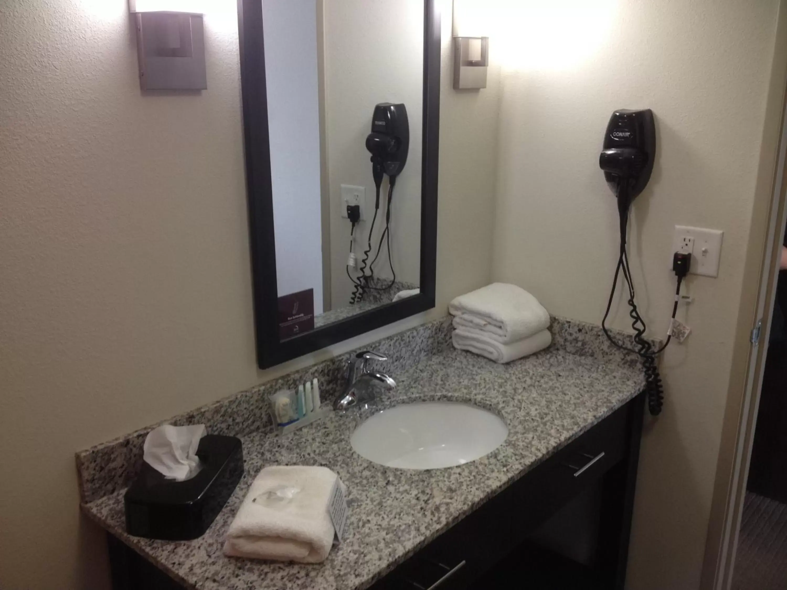 Bathroom in Sleep Inn & Suites Elk City