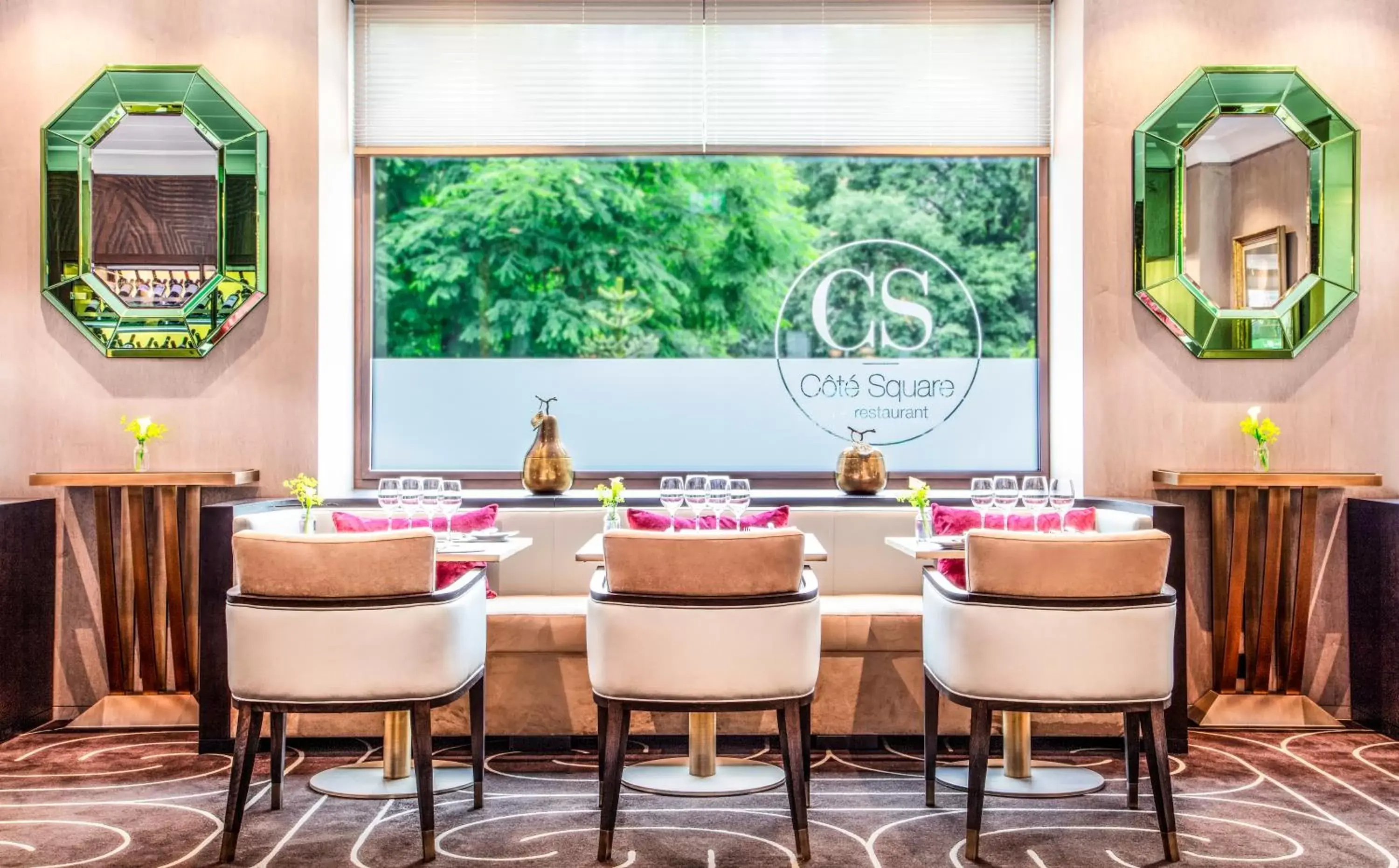 Restaurant/places to eat in Hotel Bristol Restaurant/places to eat in Hotel Bristol