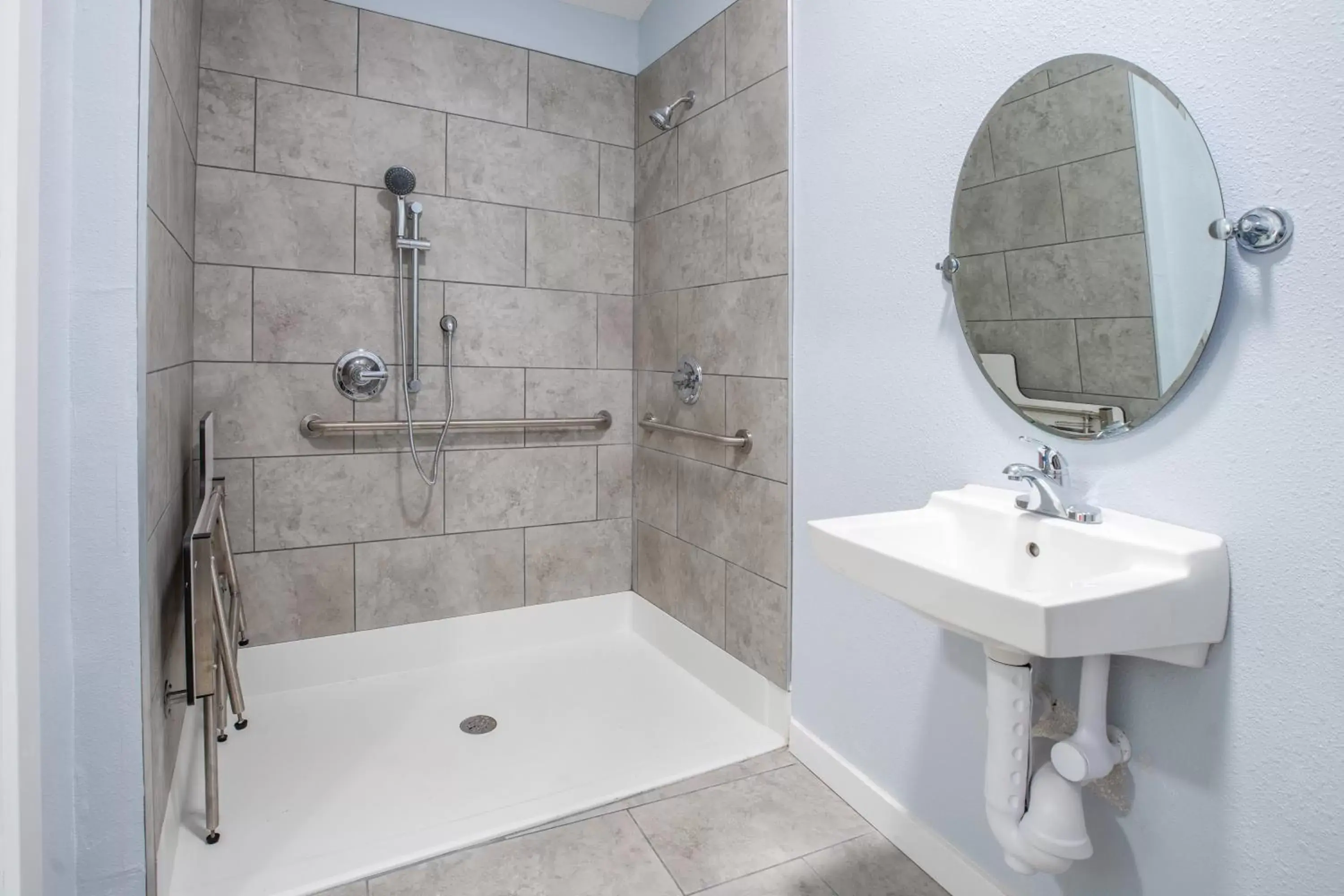 Bathroom in Salt Air Inn & Suites