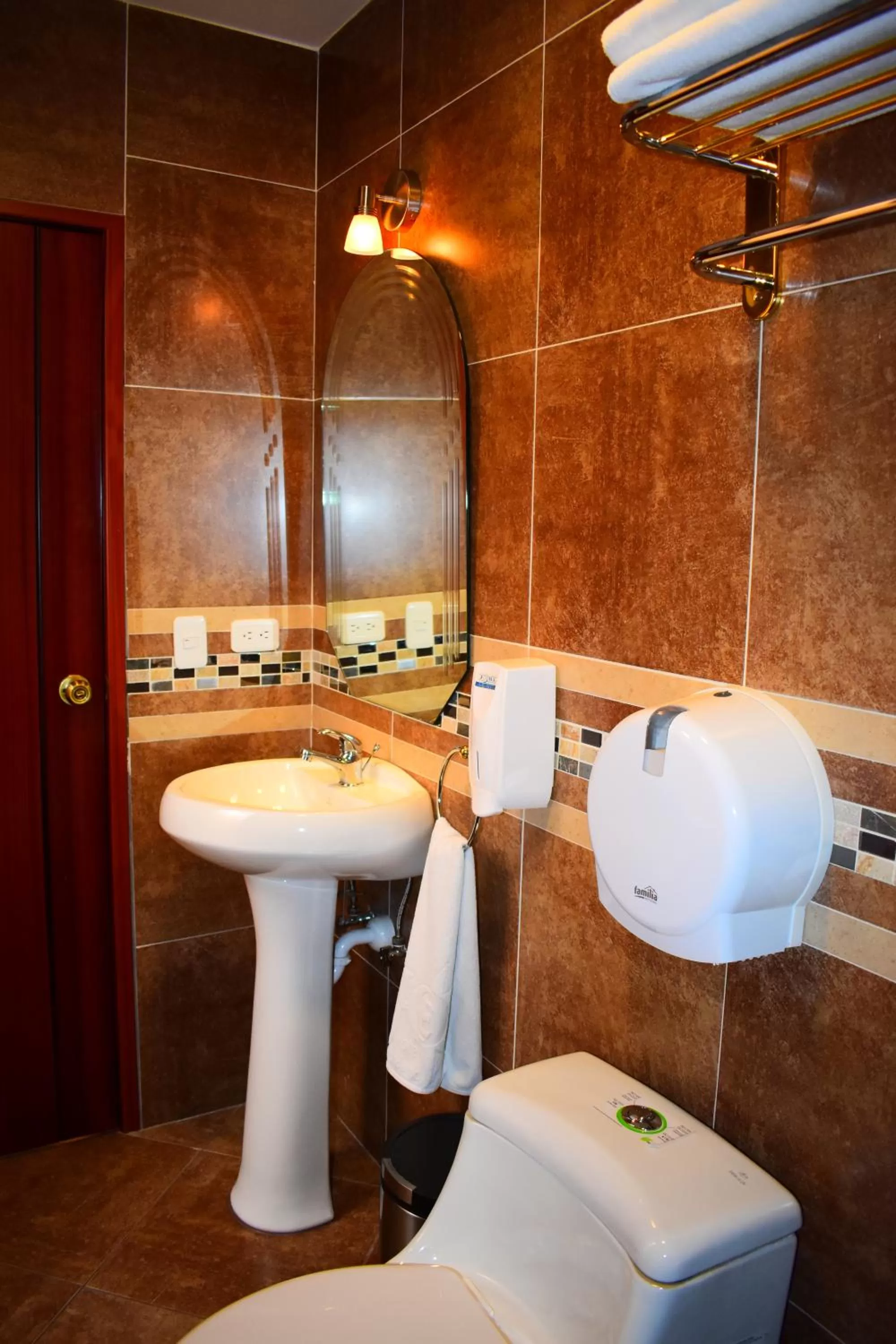 Bathroom in Hotel Endamo