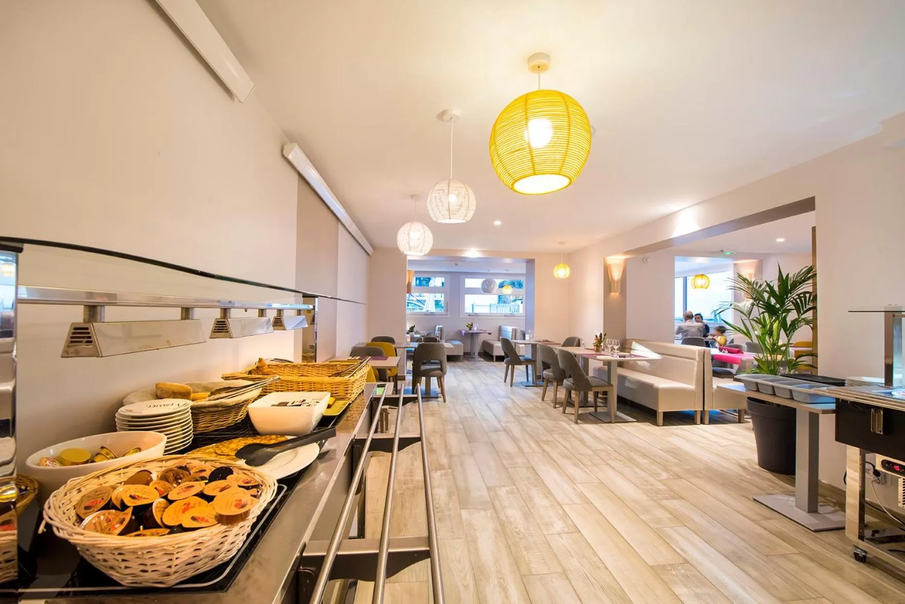 Restaurant/places to eat in Villa Bettina