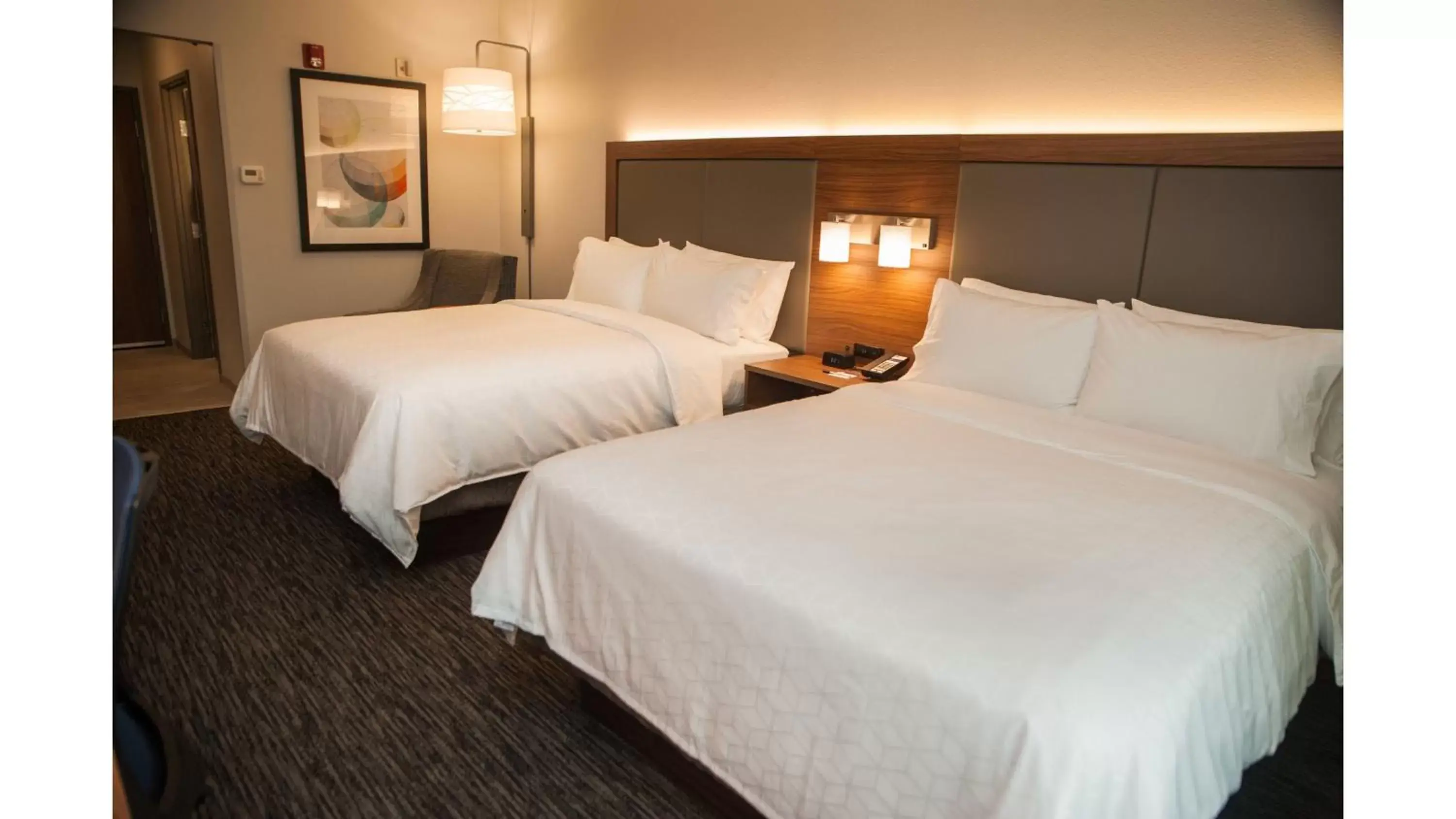 Photo of the whole room, Bed in Holiday Inn Express Hotel & Suites Norfolk, an IHG Hotel