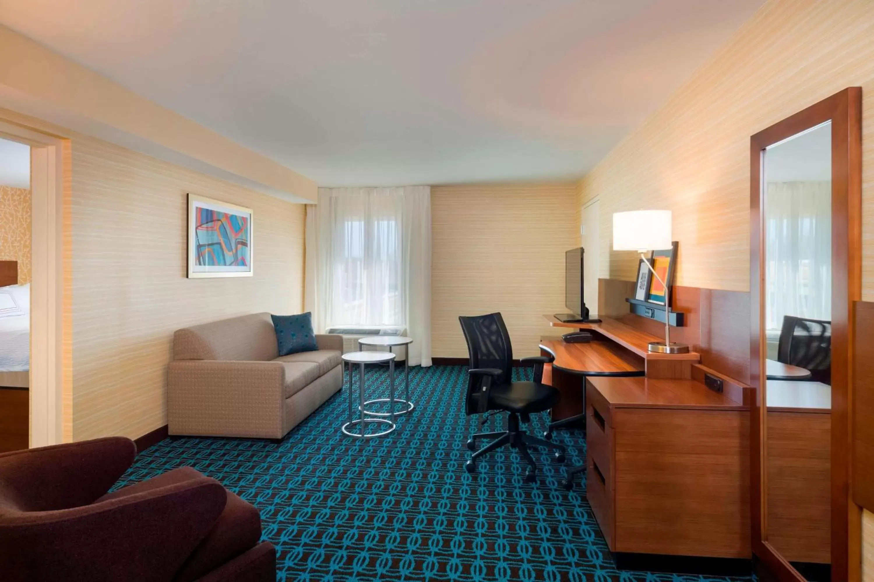 Bedroom, Seating Area in Fairfield Inn & Suites by Marriott Paramus