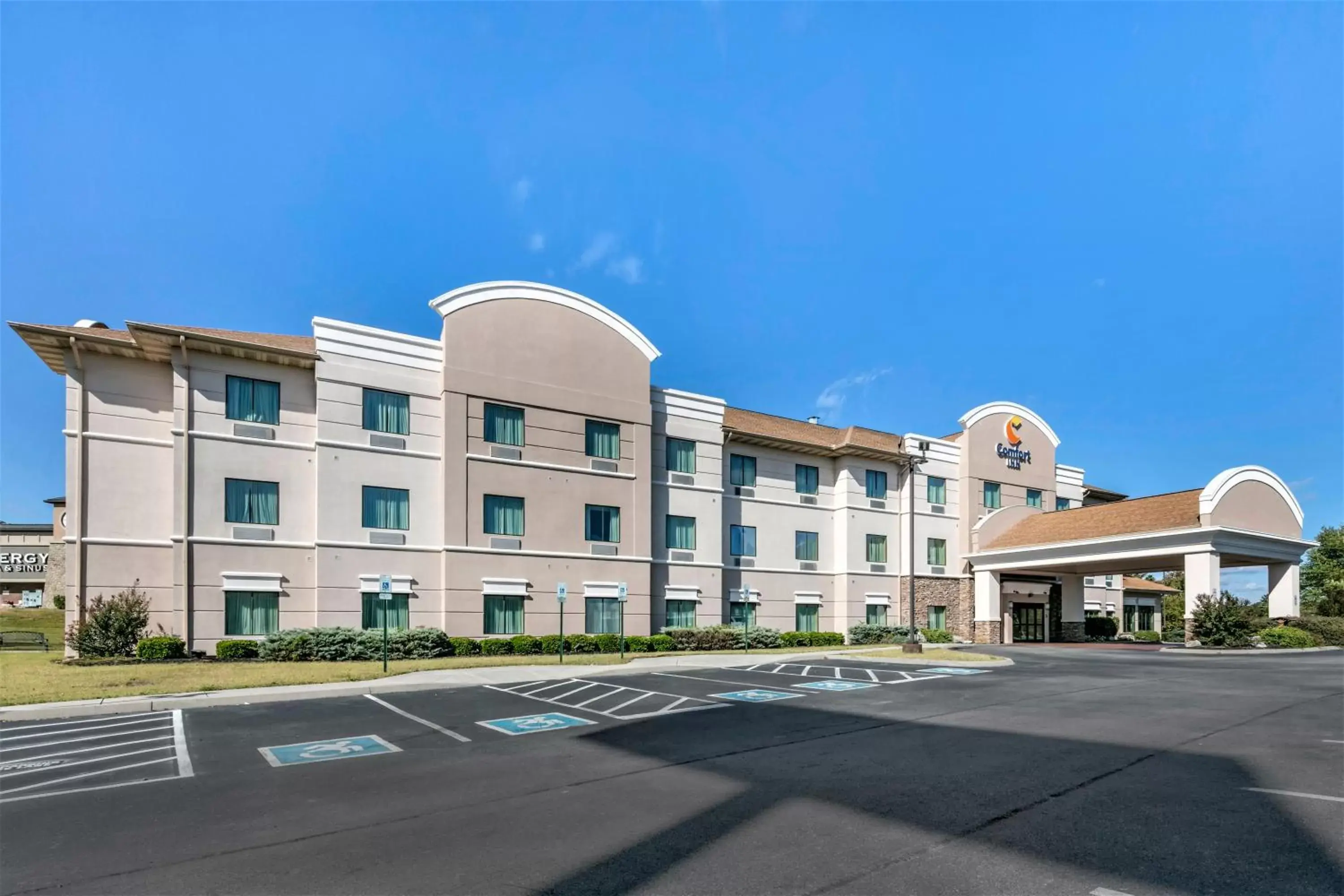 Property Building in Comfort Inn Powell - Knoxville North