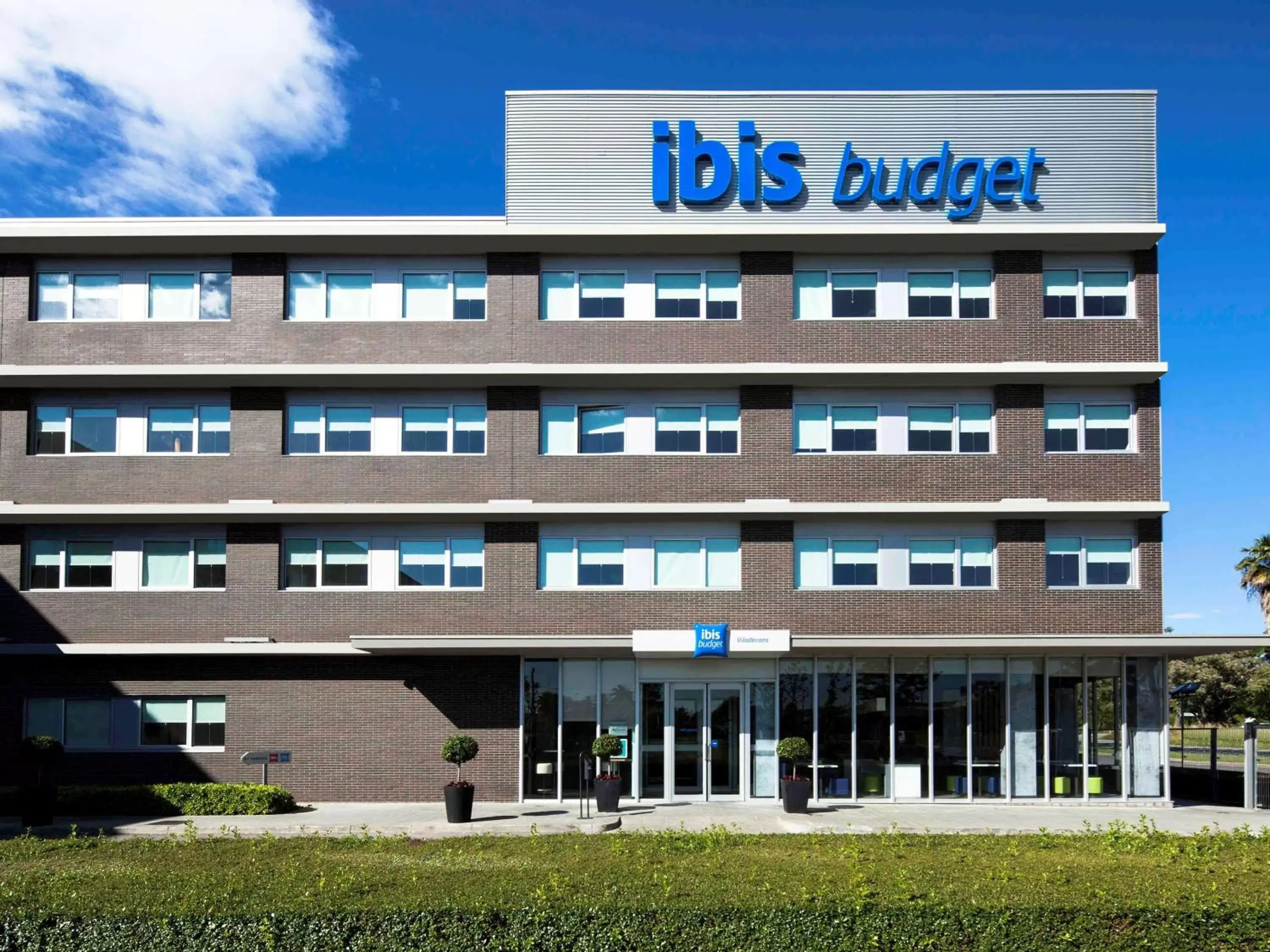 Property Building in Ibis Budget Barcelona Viladecans