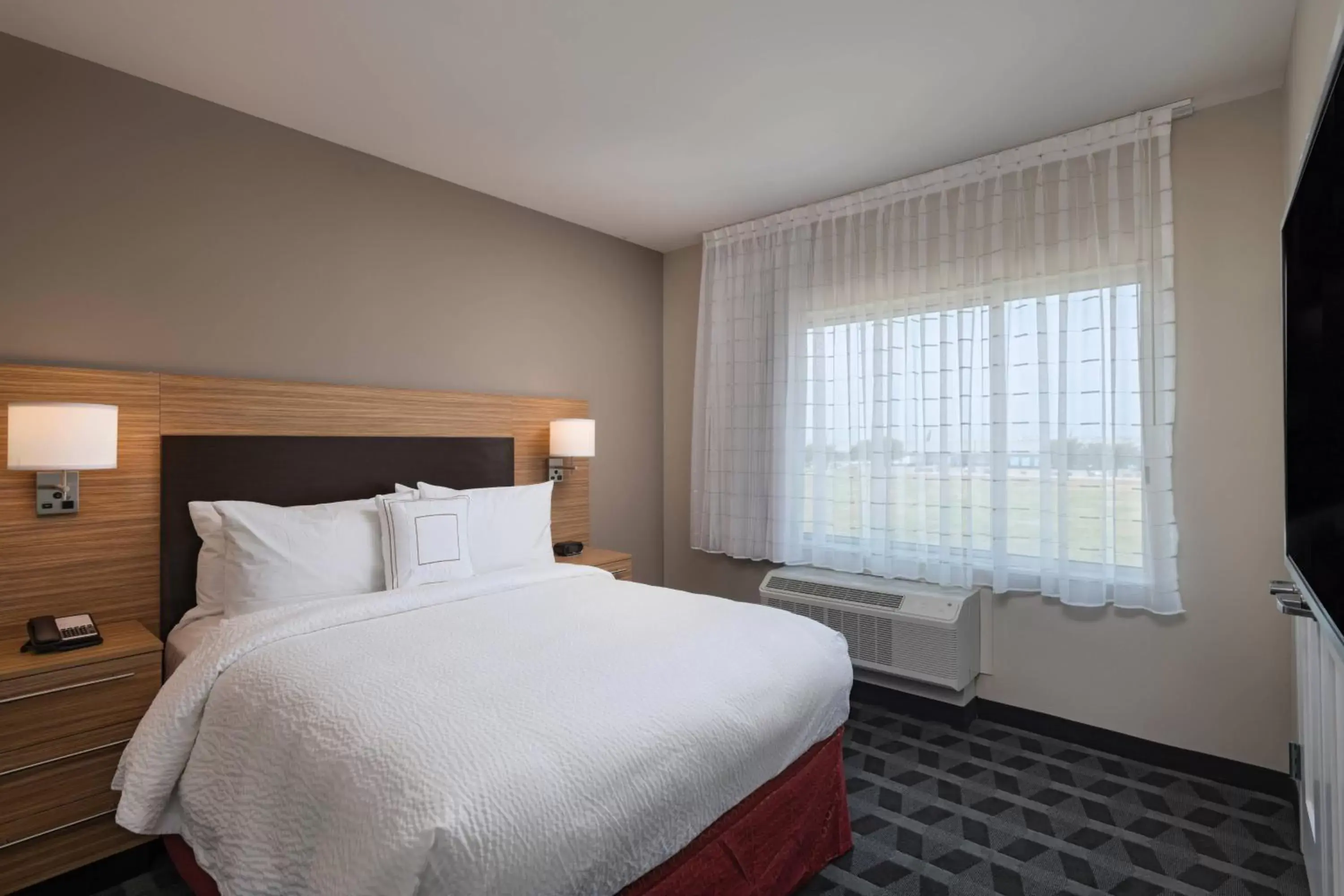 Bedroom, Bed in TownePlace Suites by Marriott Dallas DFW Airport North/Irving