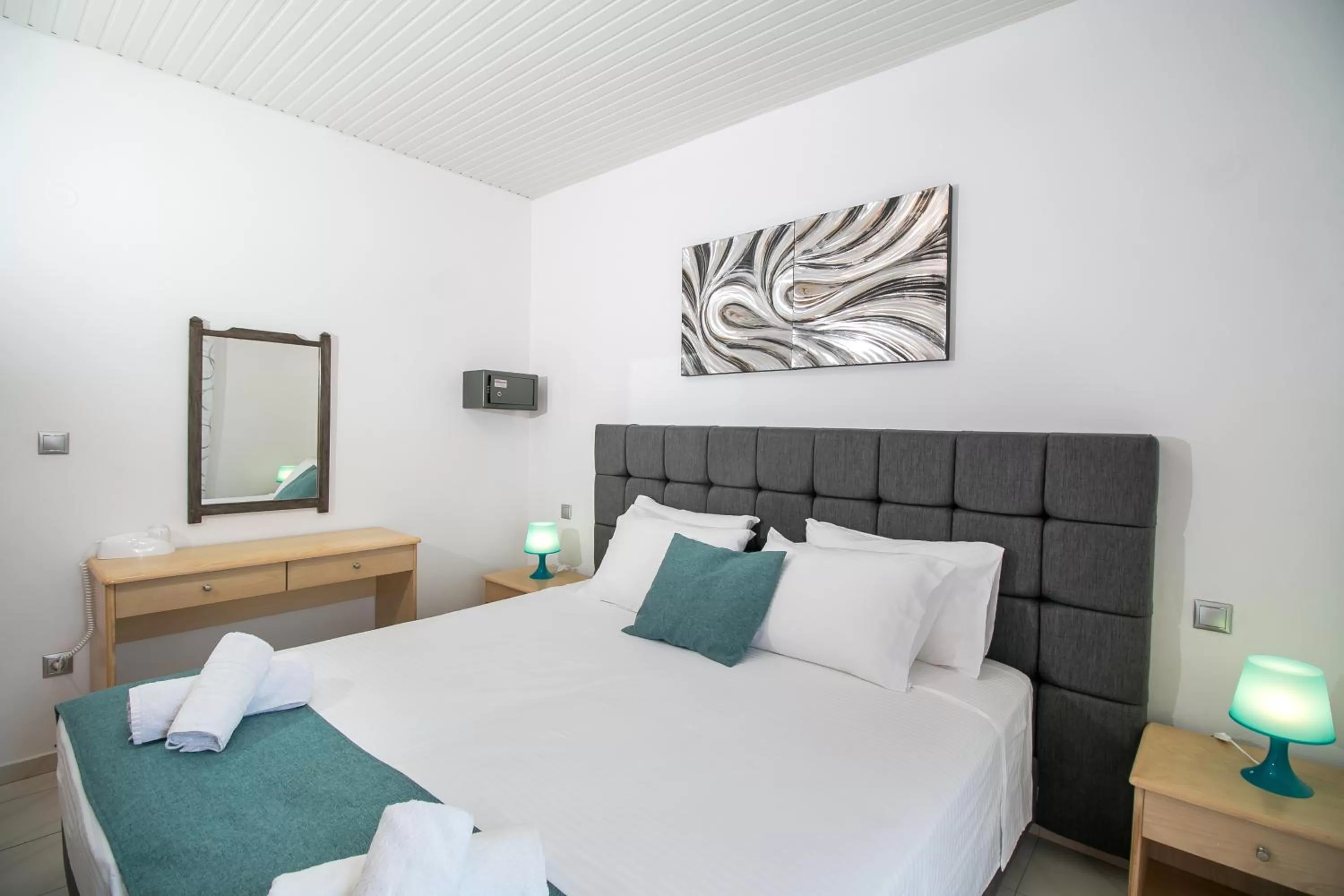 Bedroom, Bed in Platoni Elite