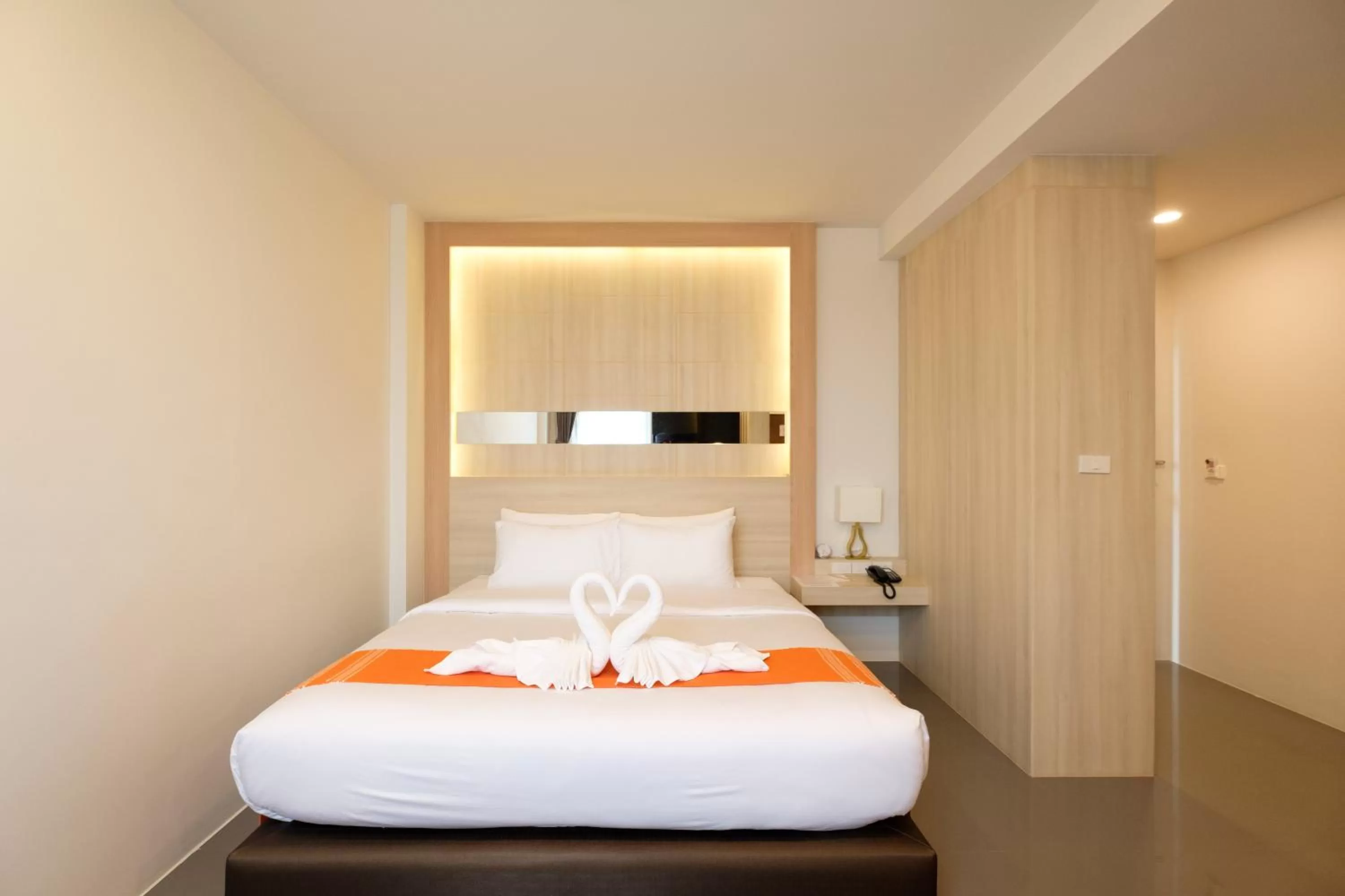 Bed in Monte Maesot hotel