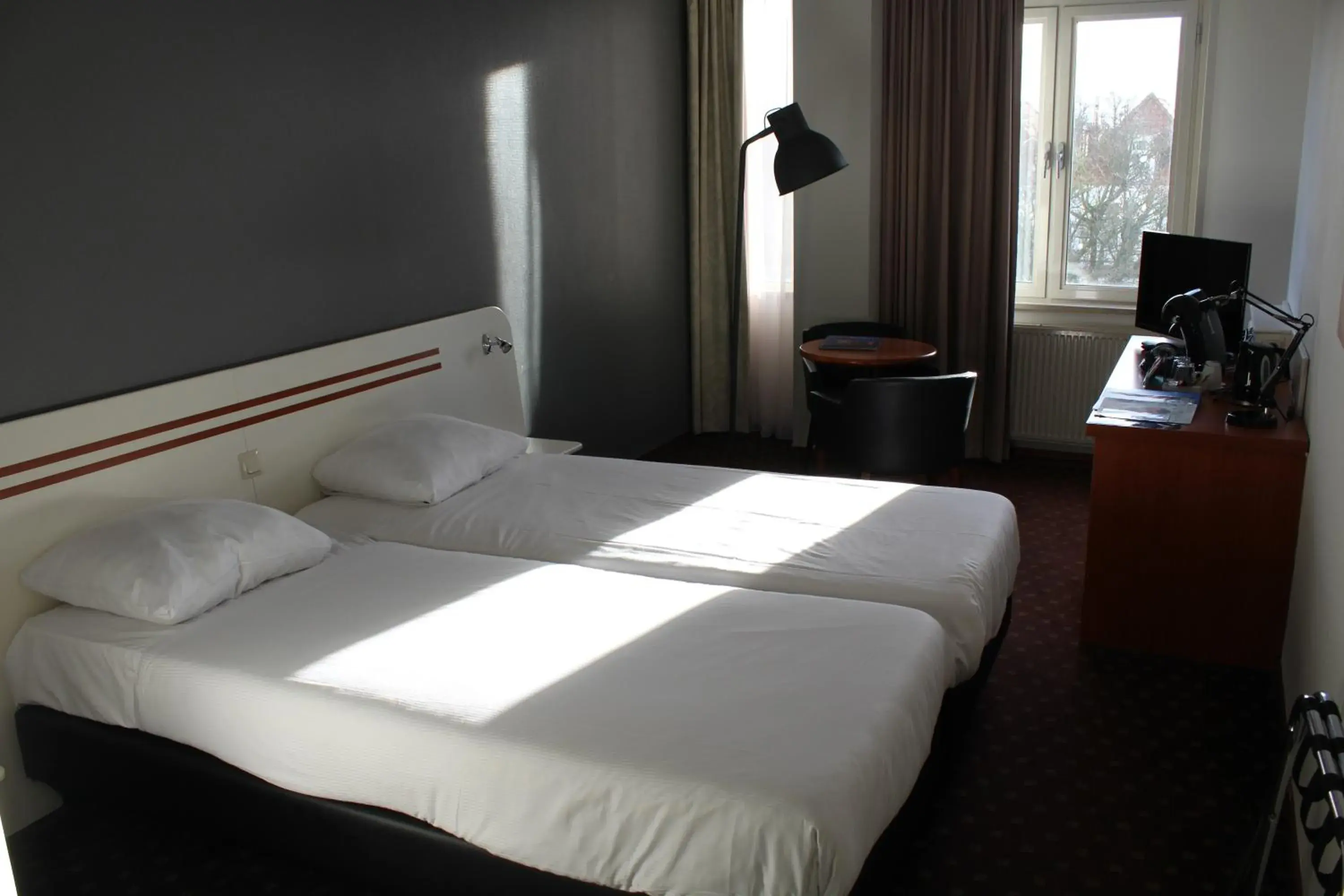 Standard Double or Twin Room in Fletcher Stadshotel Den Haag Standard Double or Twin Room in Fletcher Stadshotel Den Haag