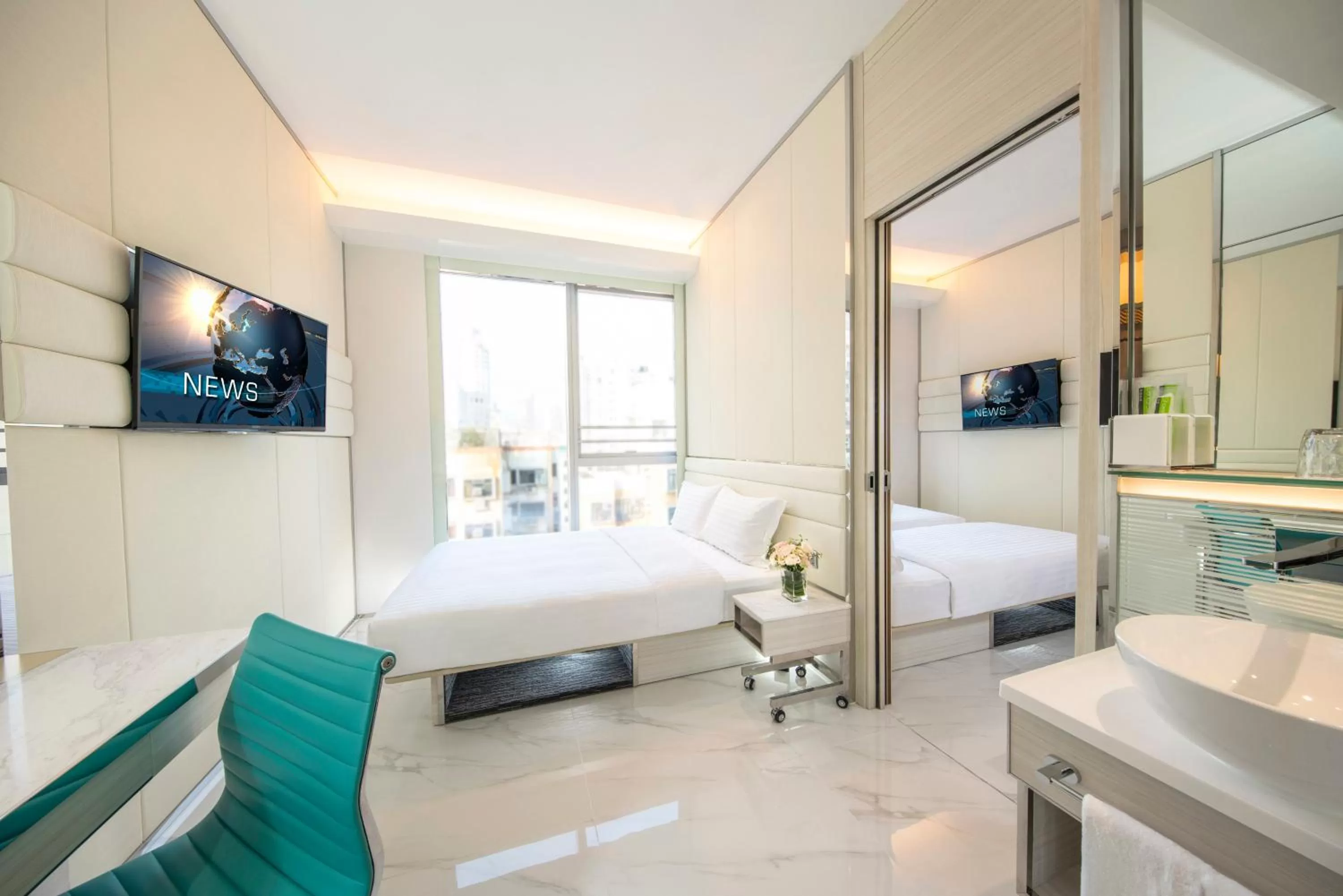 Bedroom, Bed in iclub Mong Kok Hotel