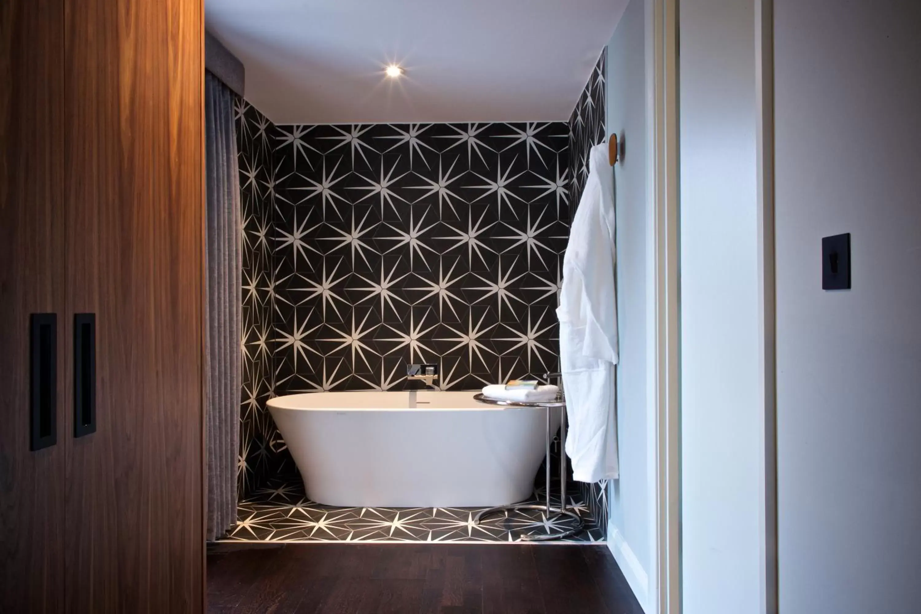 Bathroom in Telegraph Hotel - Coventry