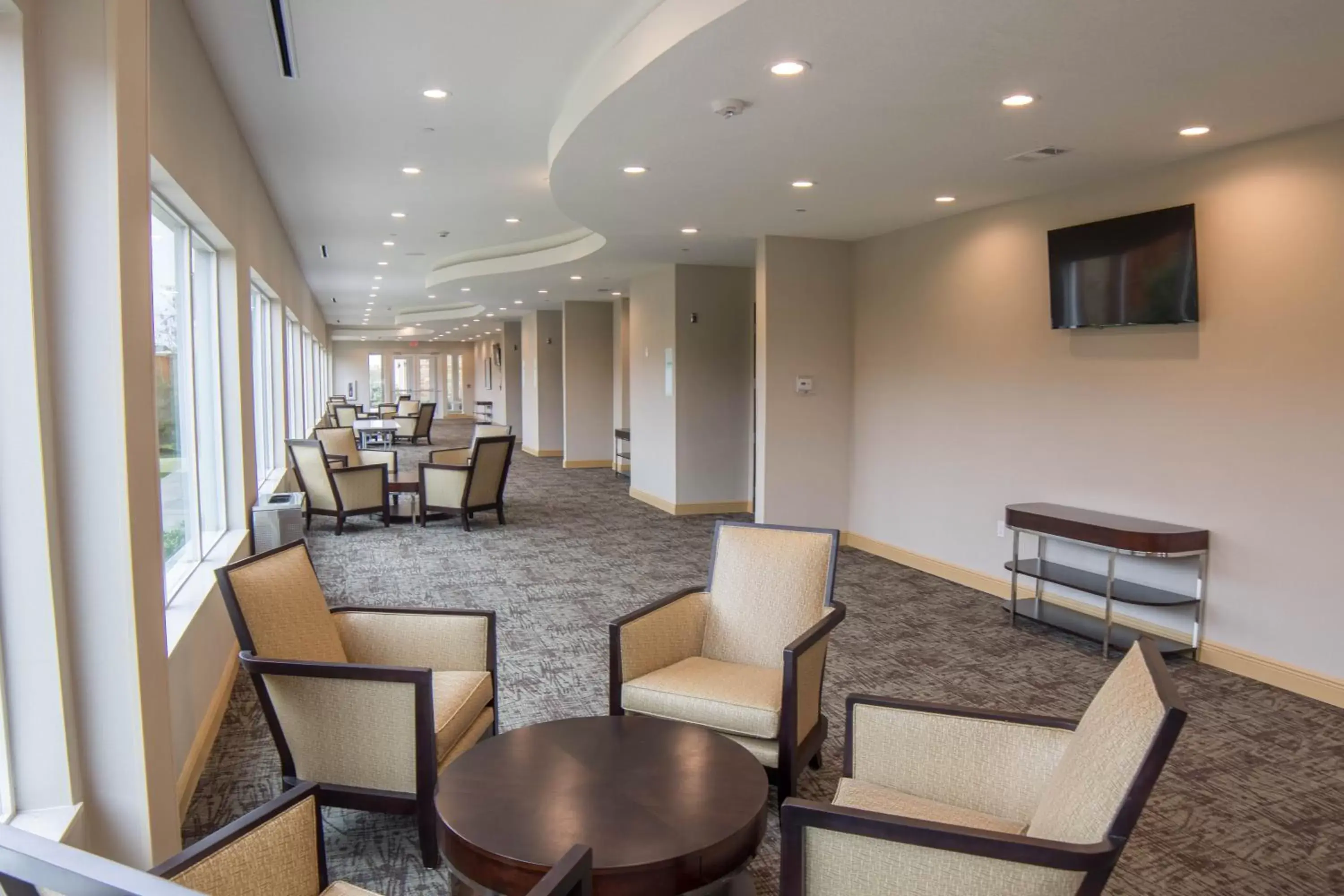 Meeting/conference room, Lounge/Bar in Holiday Inn Trophy Club, an IHG Hotel