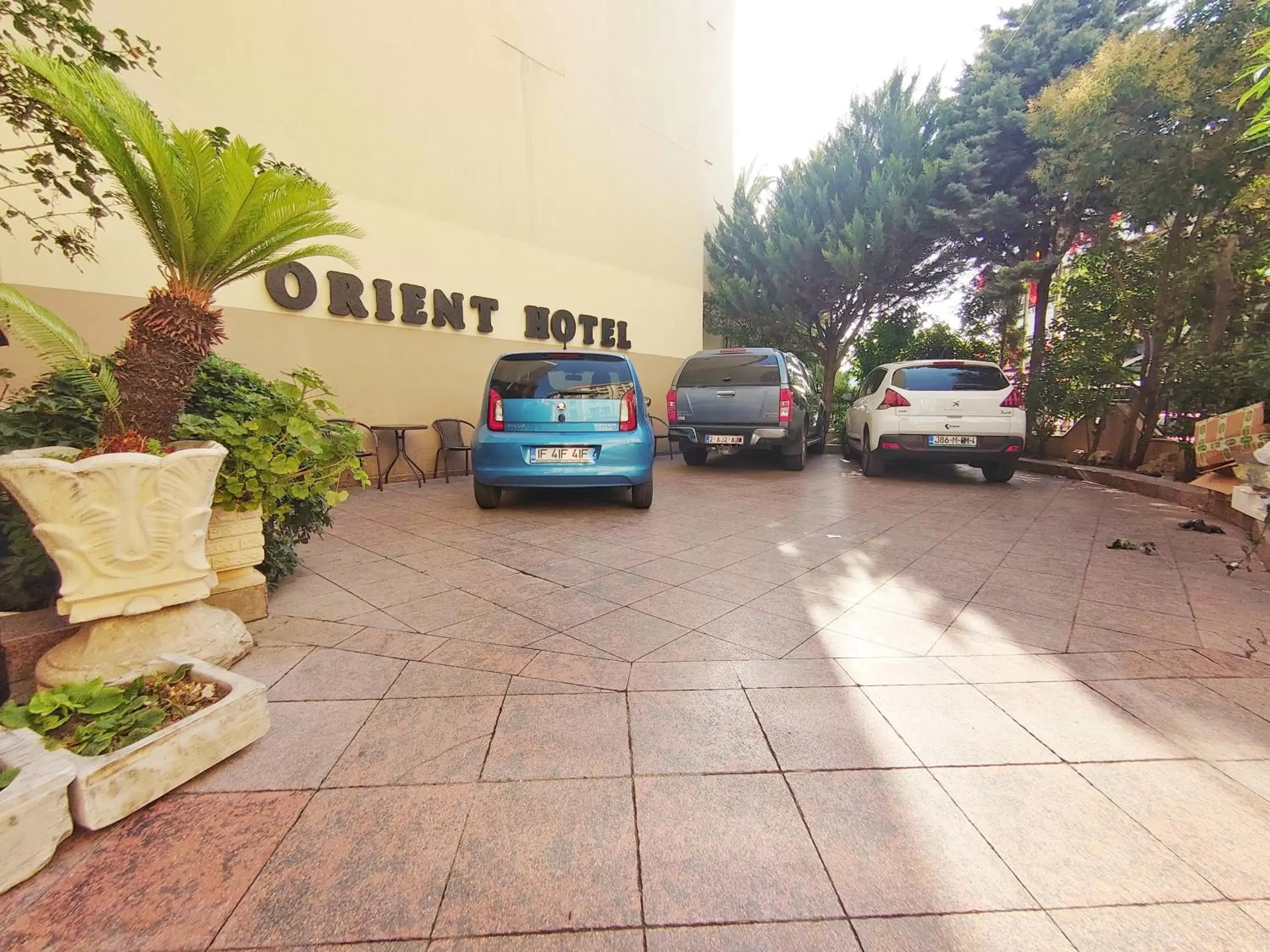 Parking in Orient Mintur Hotel