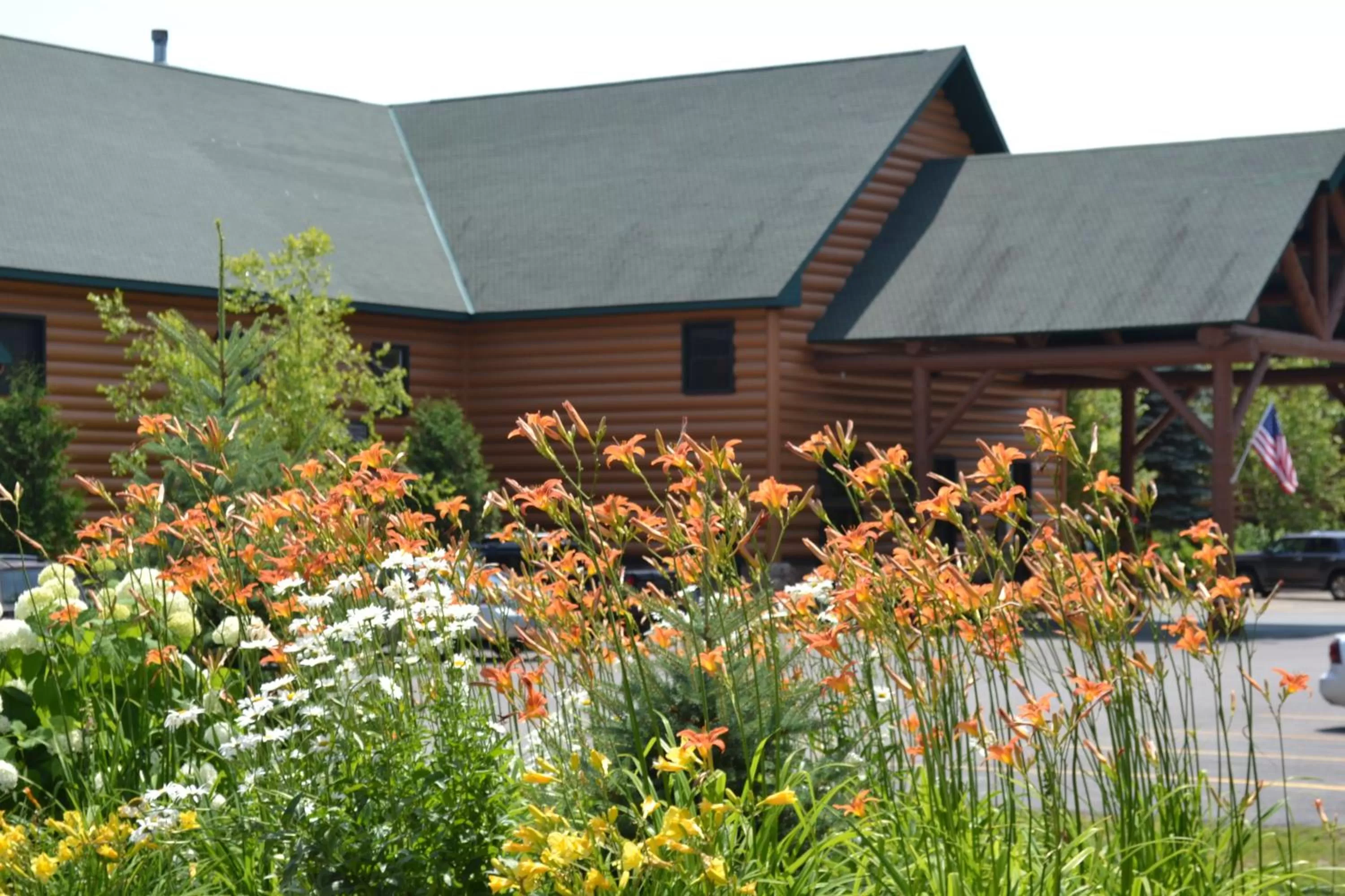 Property building in Crooked River Lodge