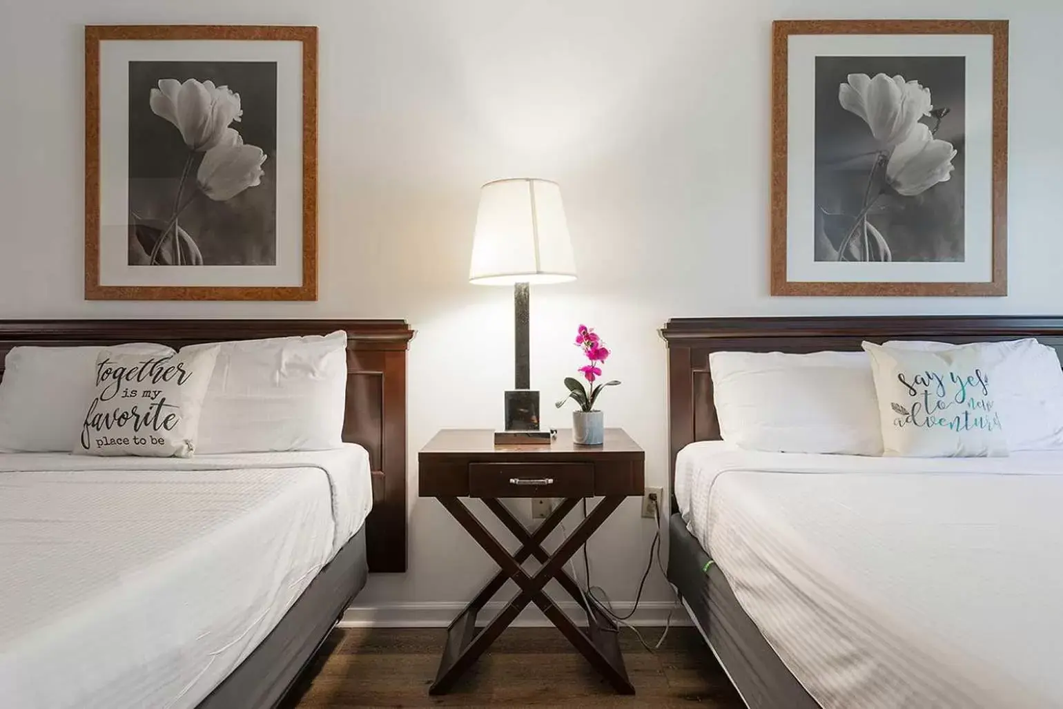 Deluxe Double Room in Halesford Harbour Resort - Smith Mountain Lake Deluxe Double Room in Halesford Harbour Resort - Smith Mountain Lake