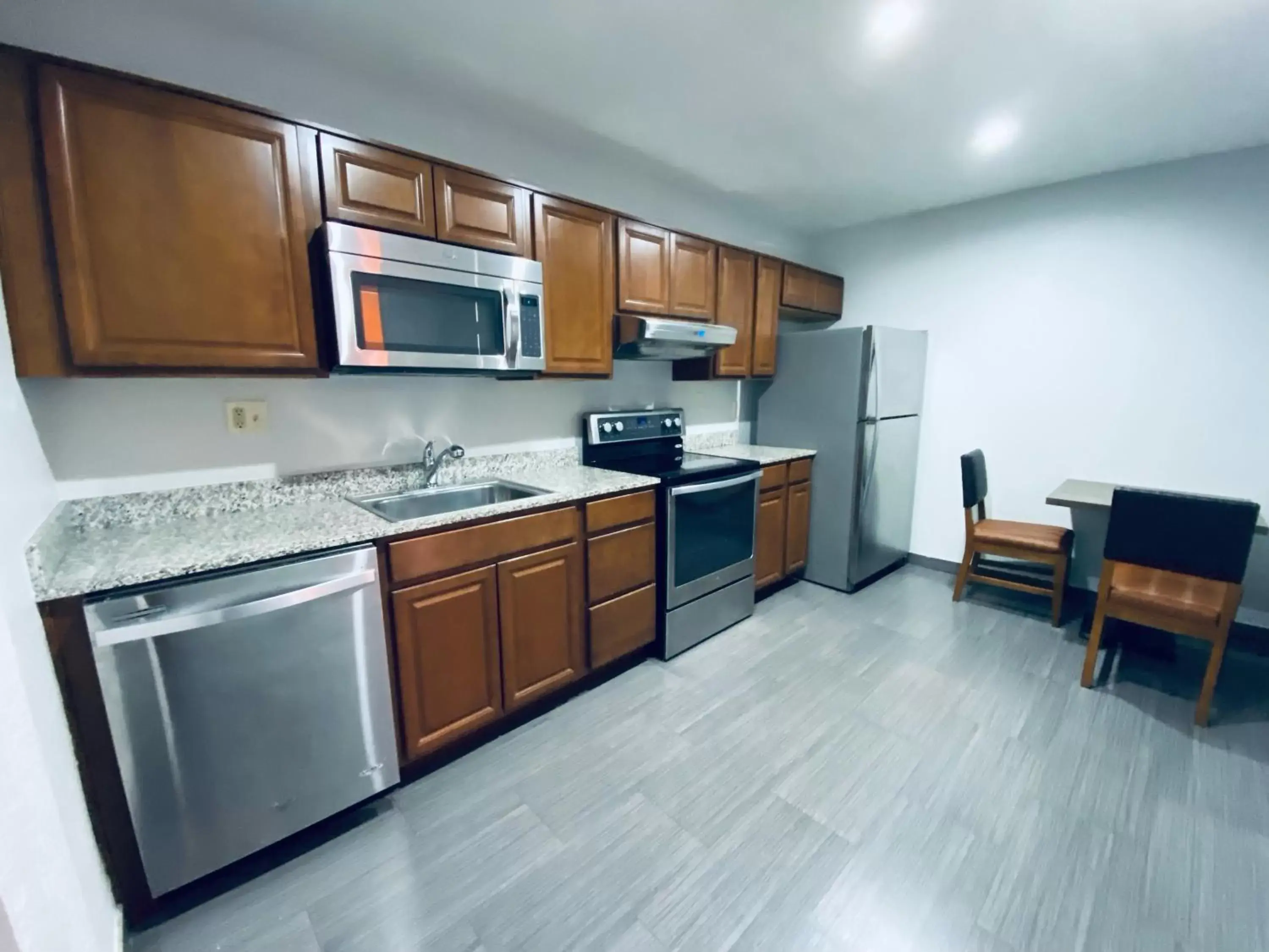 Kitchen or kitchenette in Rodeway Inn Old Town Scottsdale Kitchen or kitchenette in Rodeway Inn Old Town Scottsdale