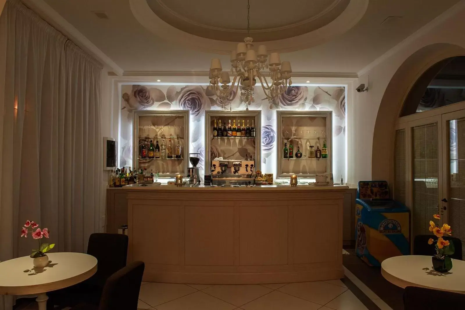 Lounge or bar, Restaurant/Places to Eat in Hotel Fini