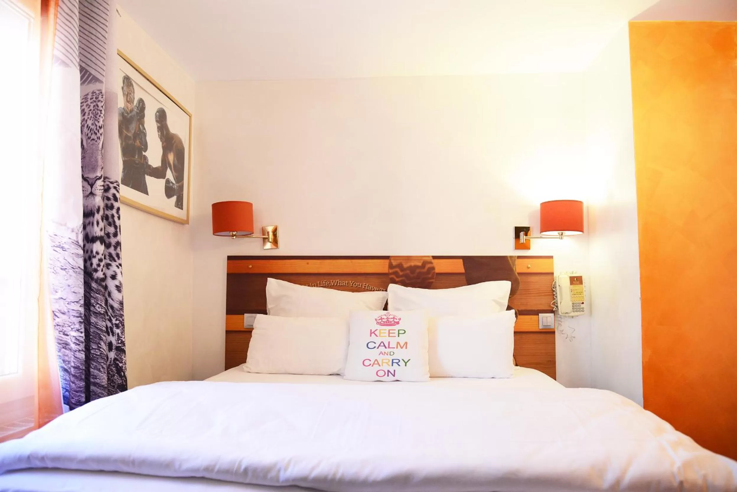 Bedroom, Bed in Hôtel Malar