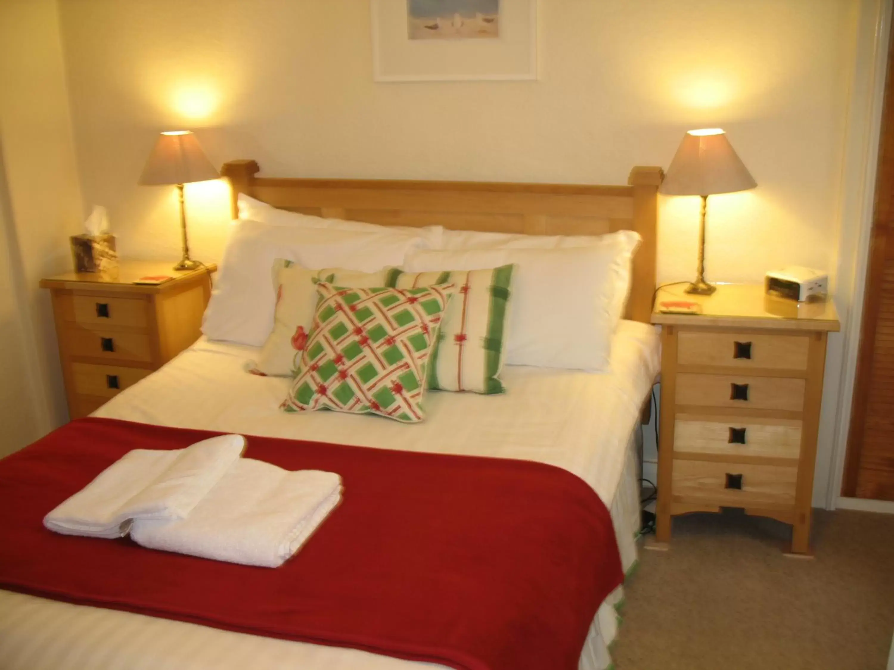 Bed in Sampford Harbour Side Guest House