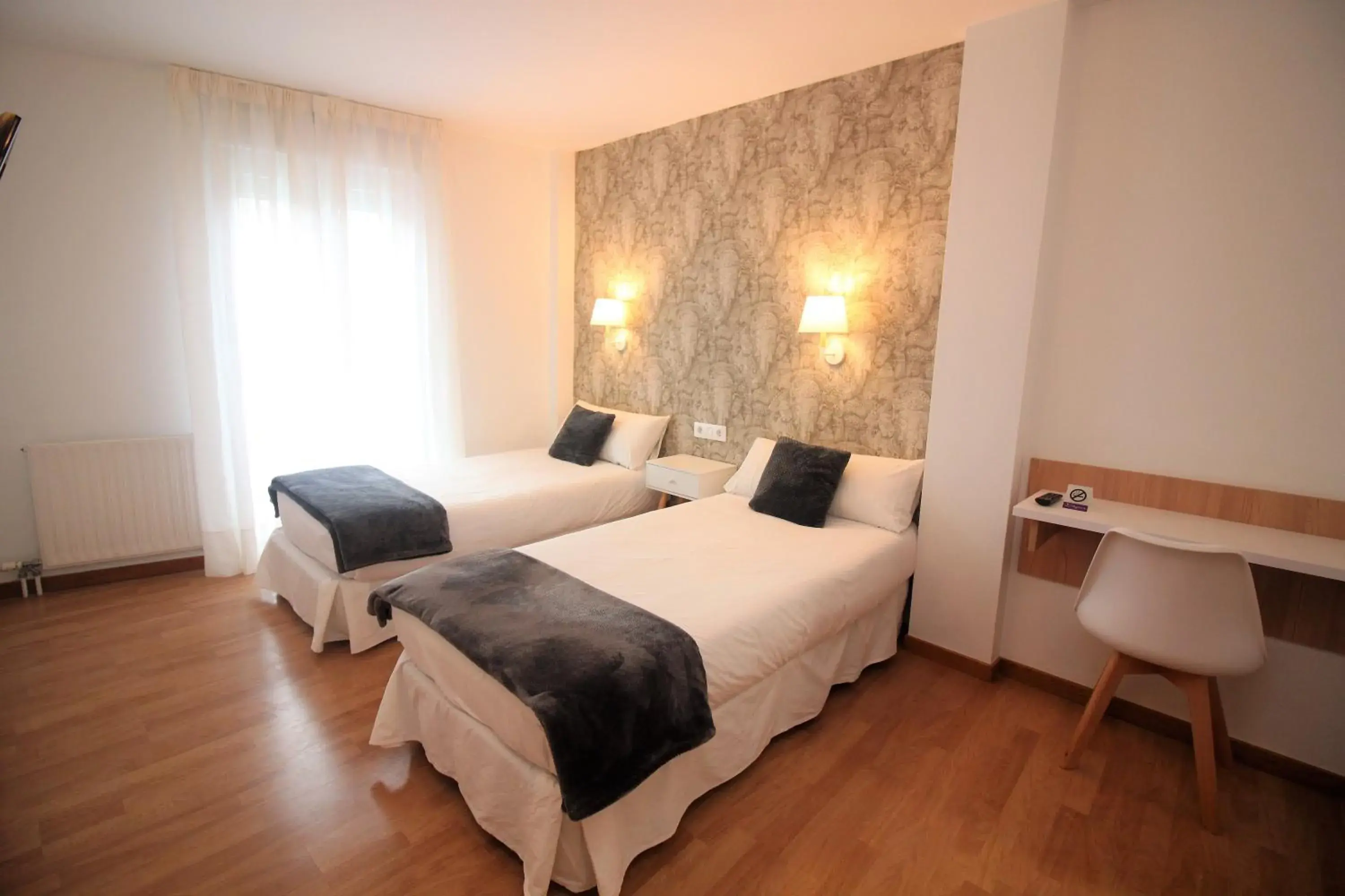 Photo of the whole room, Bed in Hotel Vilagarcia
