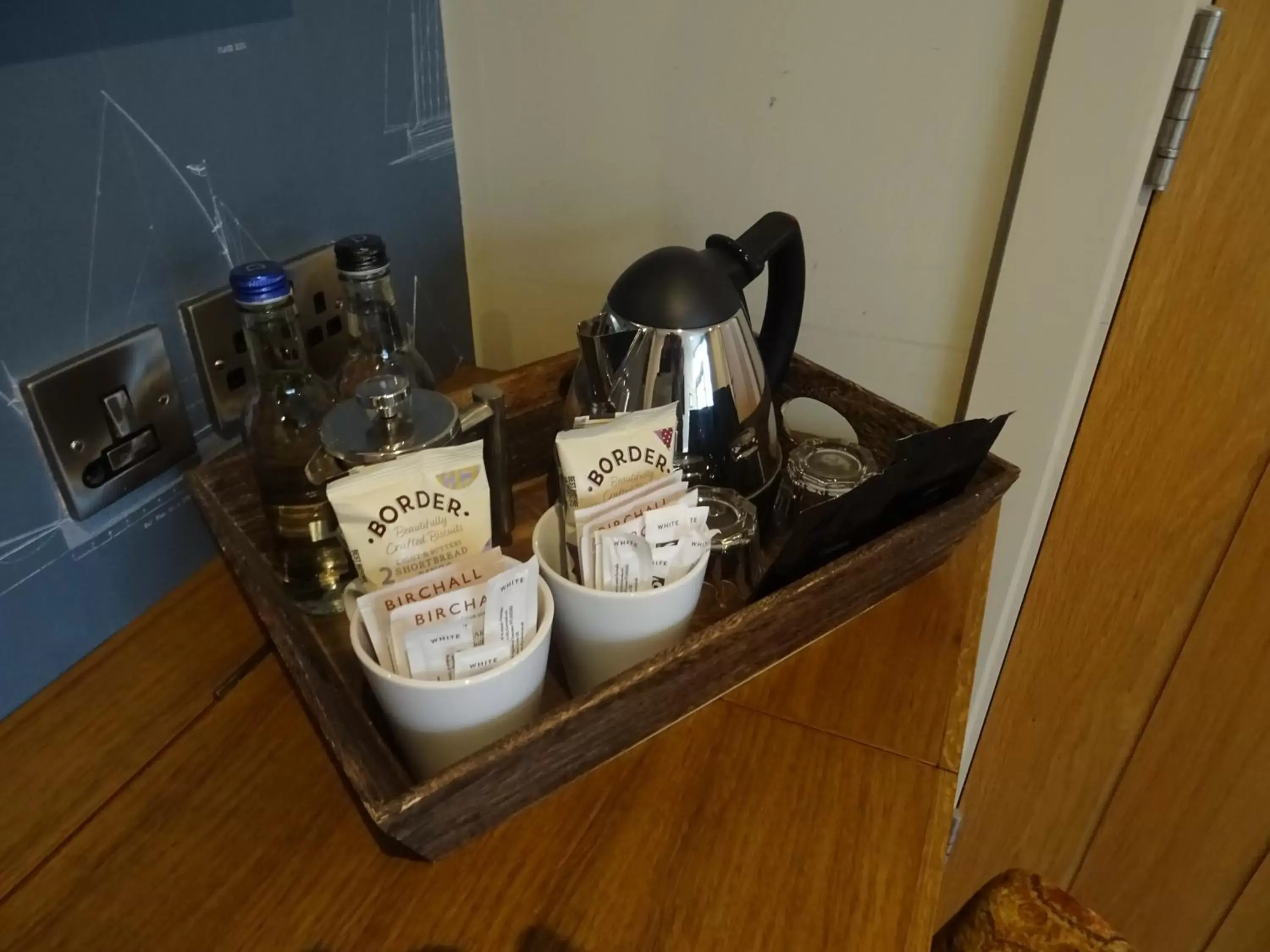 Coffee/tea facilities in The Boathouse Inn & Riverside Rooms