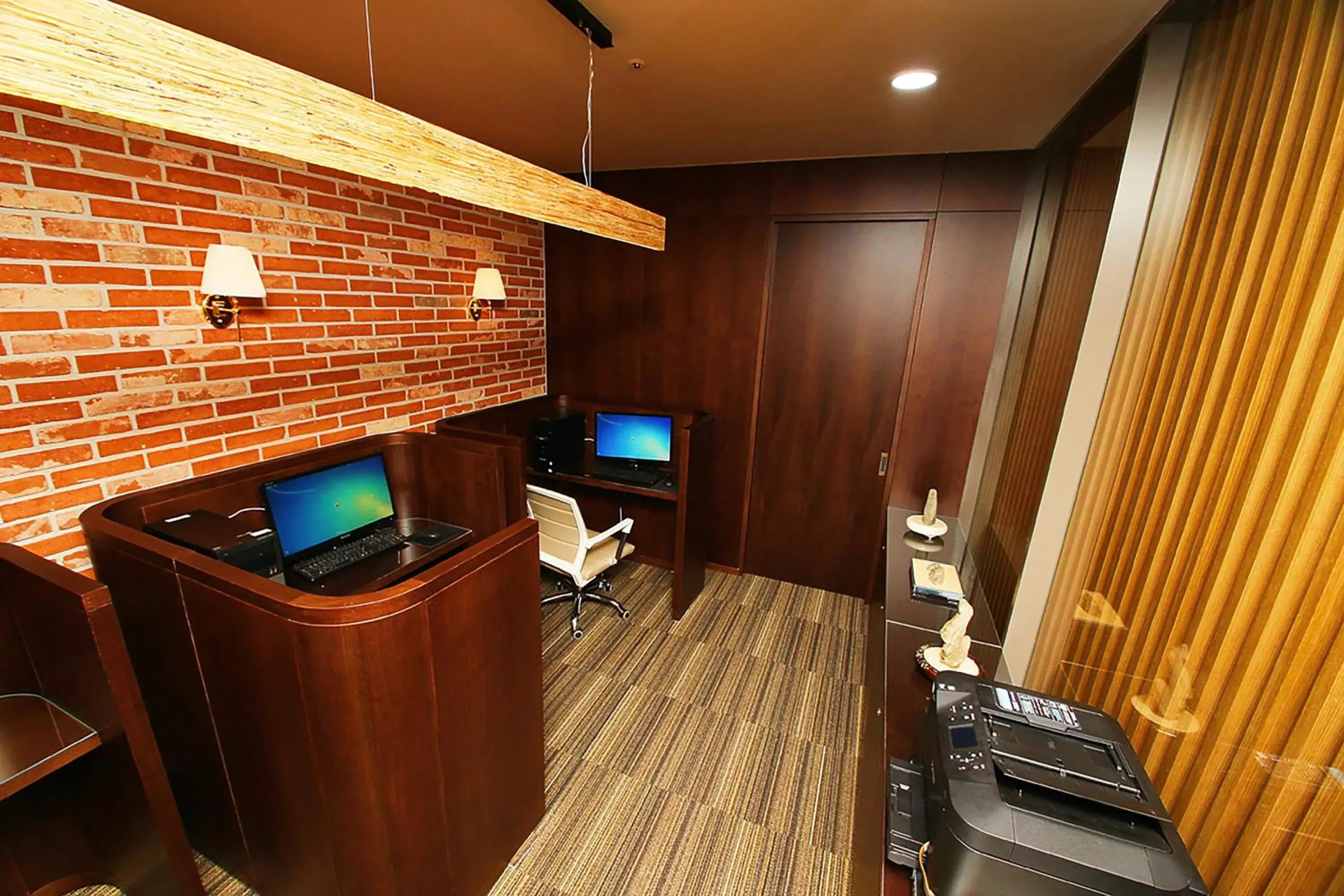 Business facilities, Business Area/Conference Room in We Hotel Jeju