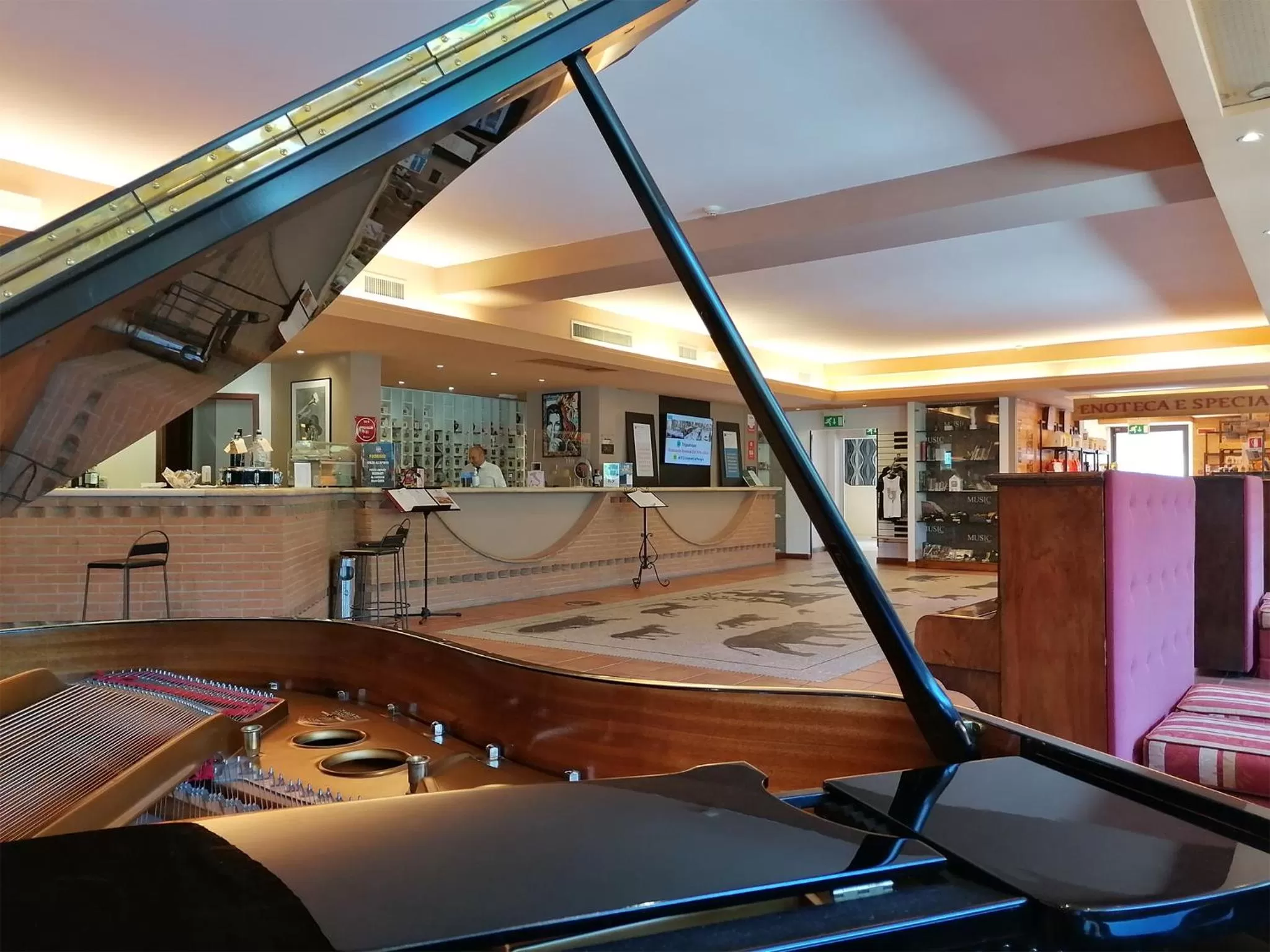 Lobby or reception in Hotel Giò Wine e Jazz Area