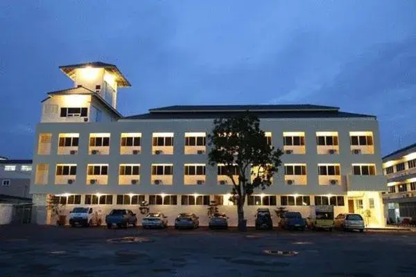 Property Building in Riverside Hotel