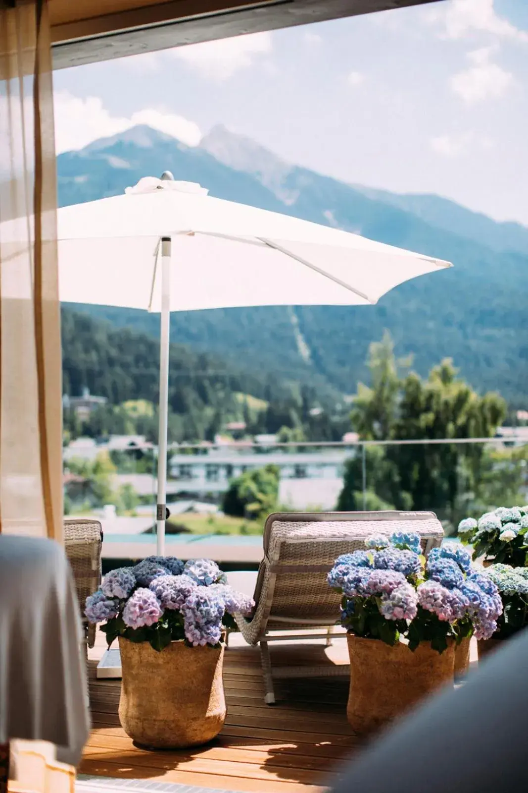 Balcony/Terrace, Mountain View in Astoria Resort