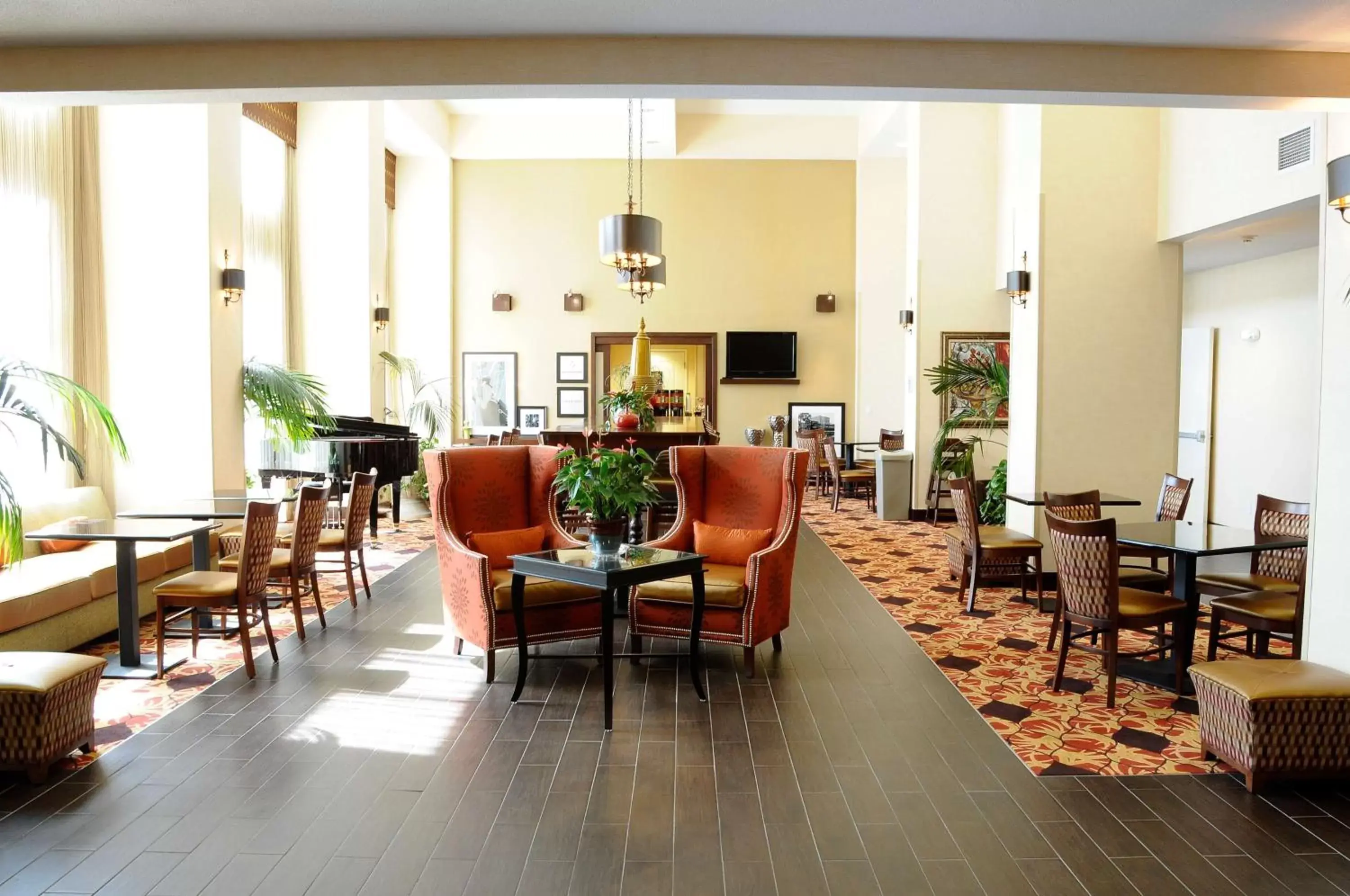 Lobby or reception, Restaurant/Places to Eat in Hampton Inn & Suites Redding