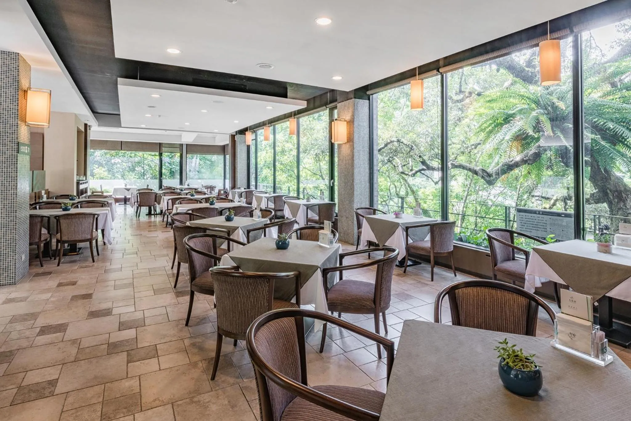 Restaurant/places to eat in Great Roots Forestry Spa Resort