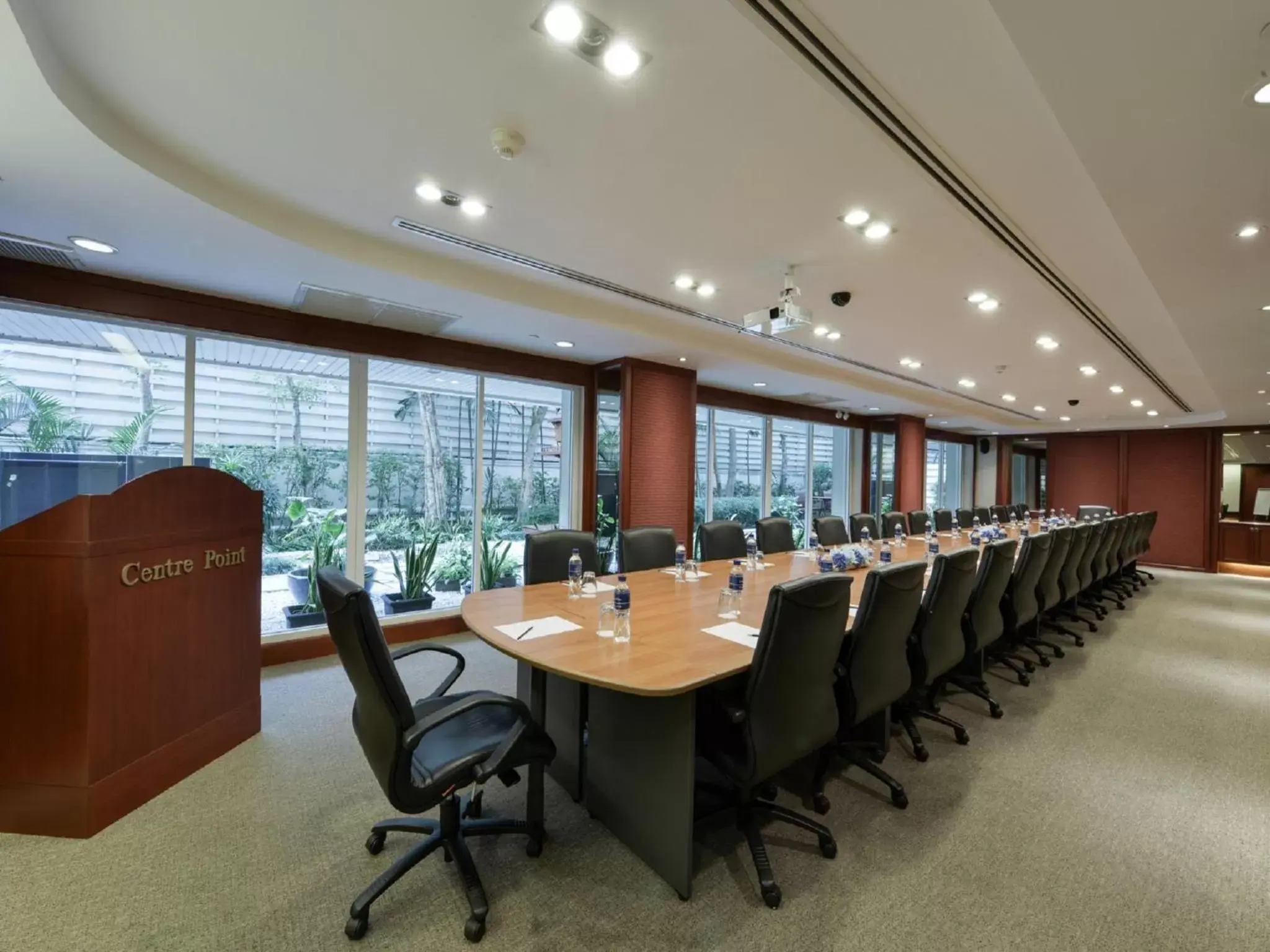 Business facilities in Centre Point Sukhumvit Thong-Lo