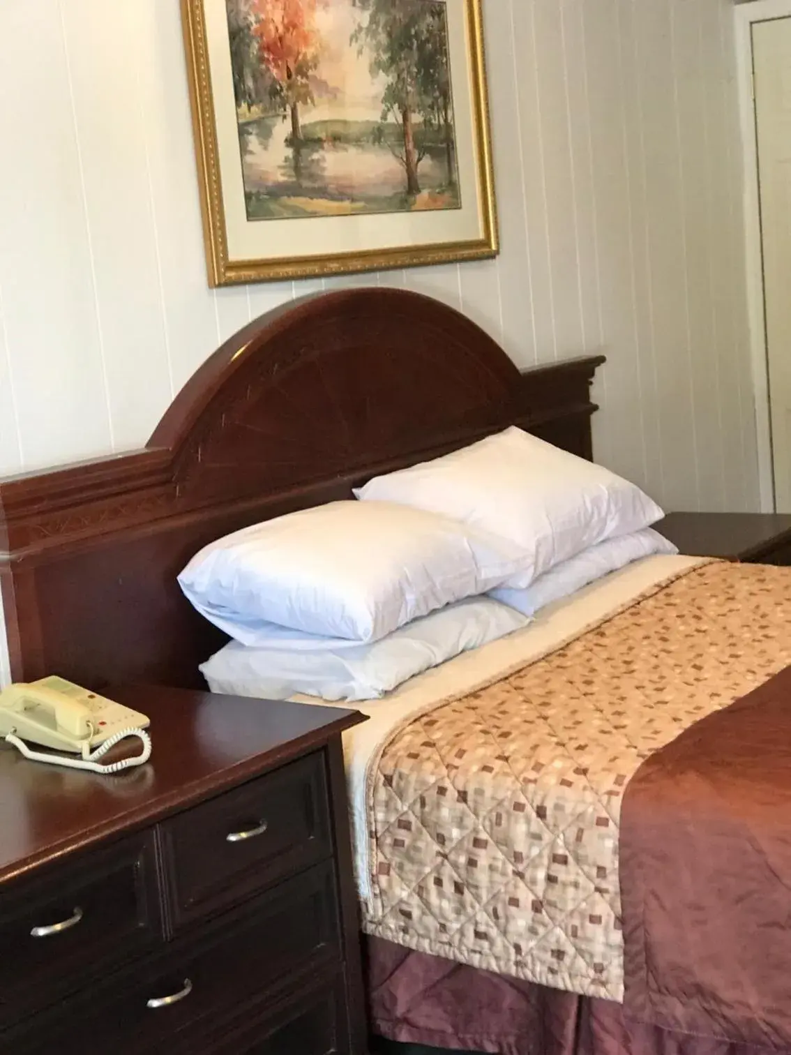 Bedroom, Bed in Park Motel