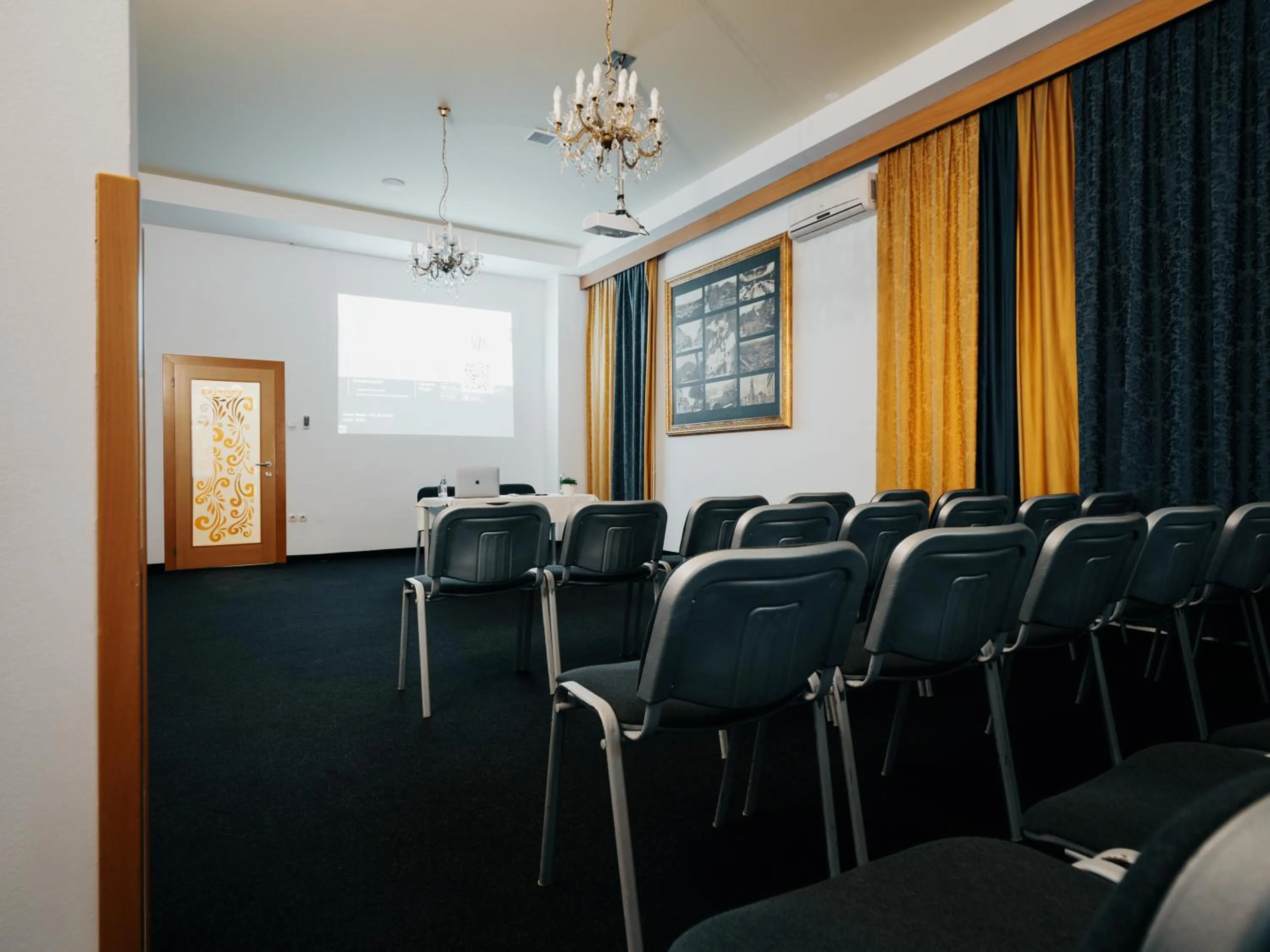 TV and multimedia in Hotel Evropa