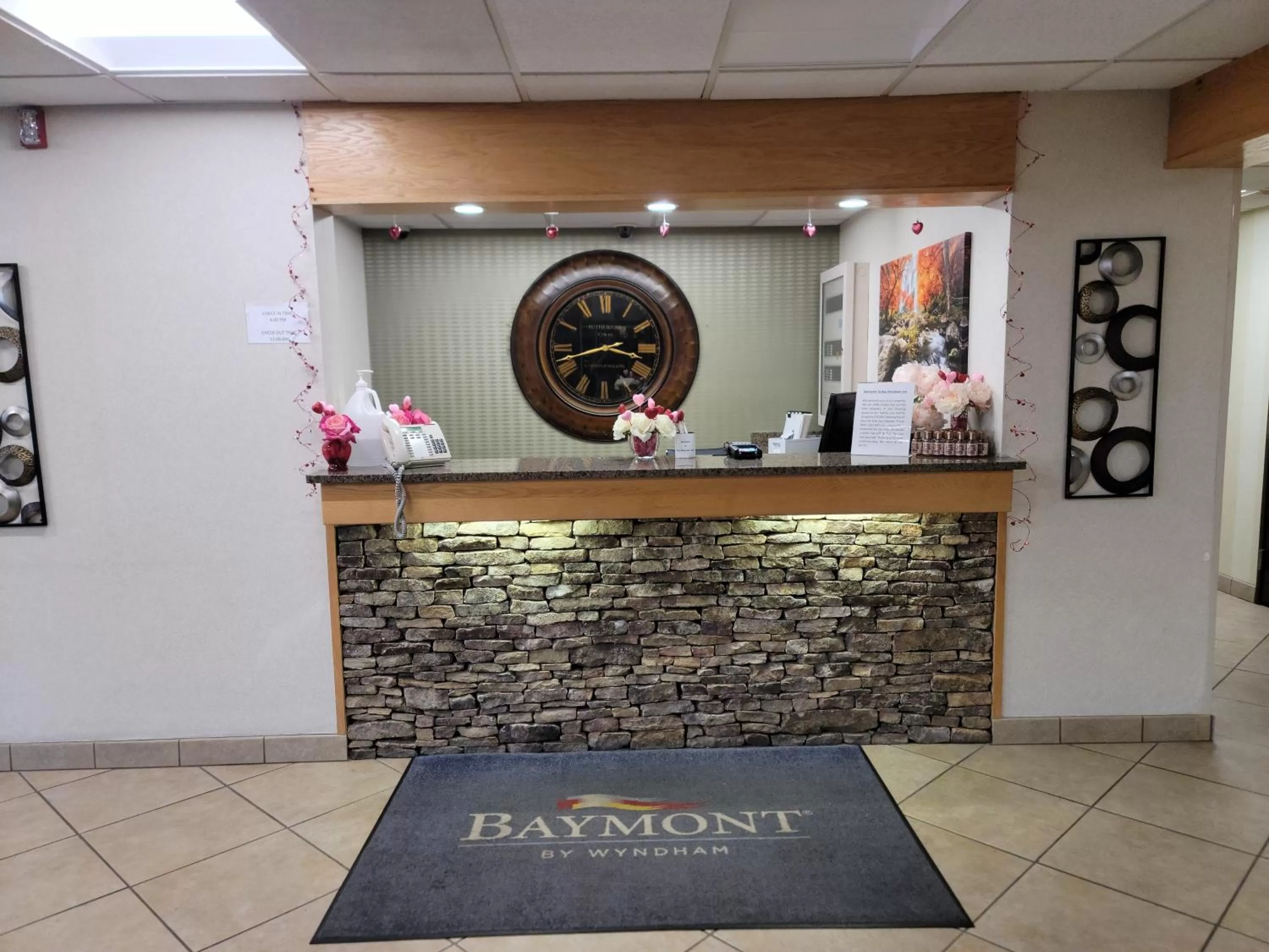 Property logo or sign in Bay Mountain Inn Cherokee Smoky Mountains