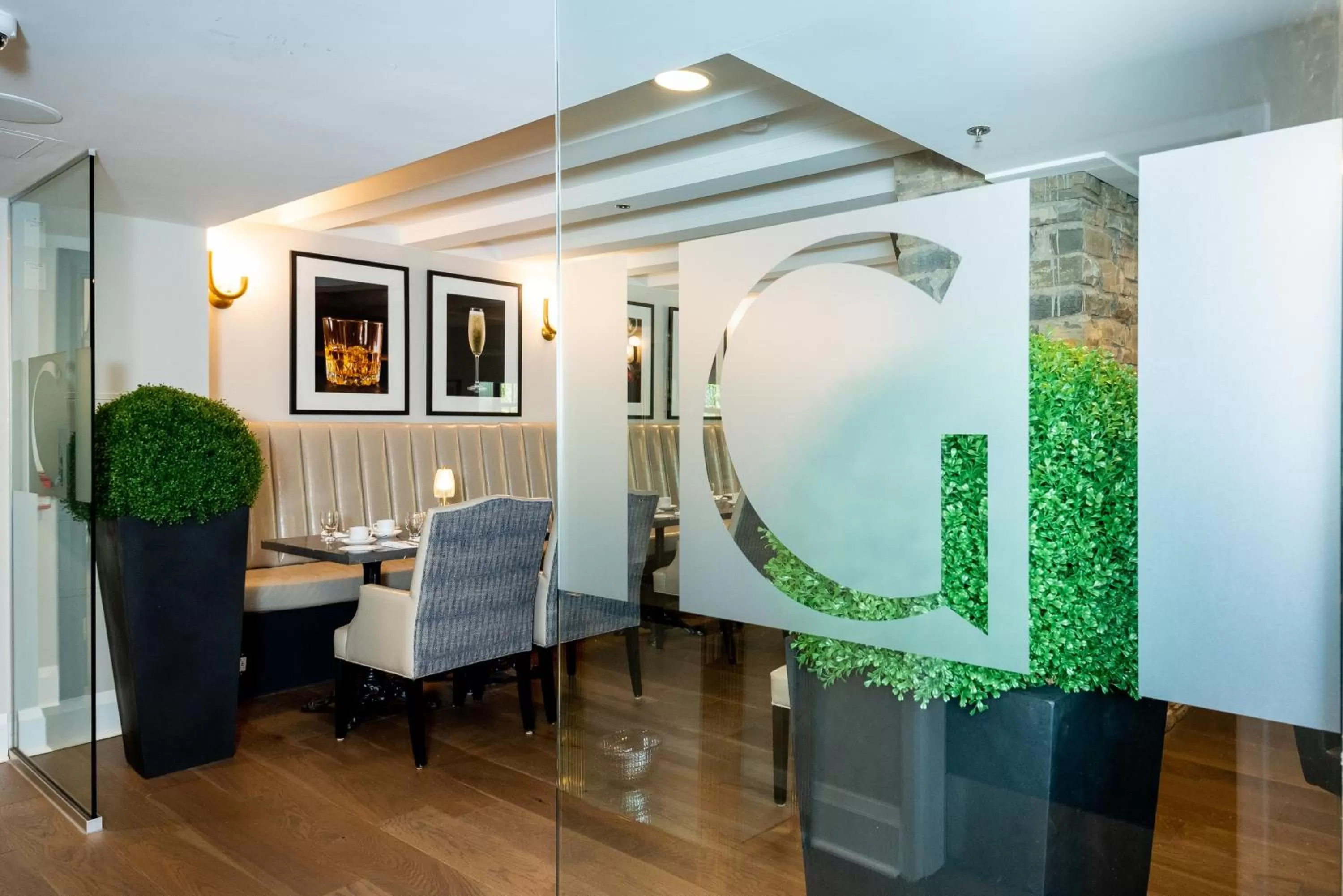 Restaurant/places to eat in The Glenerin Inn