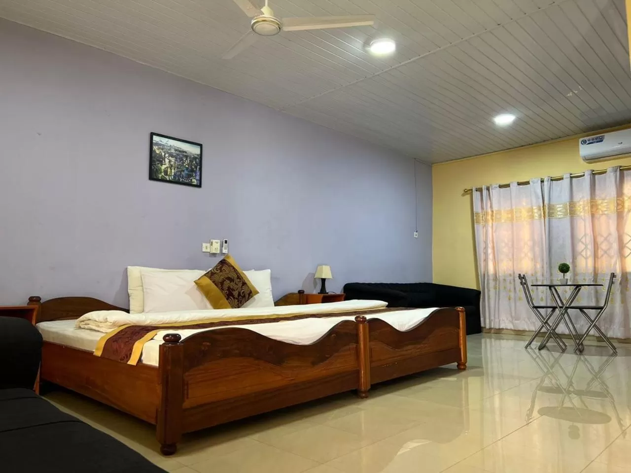 Photo of the whole room, Bed in Hans Cottage Botel