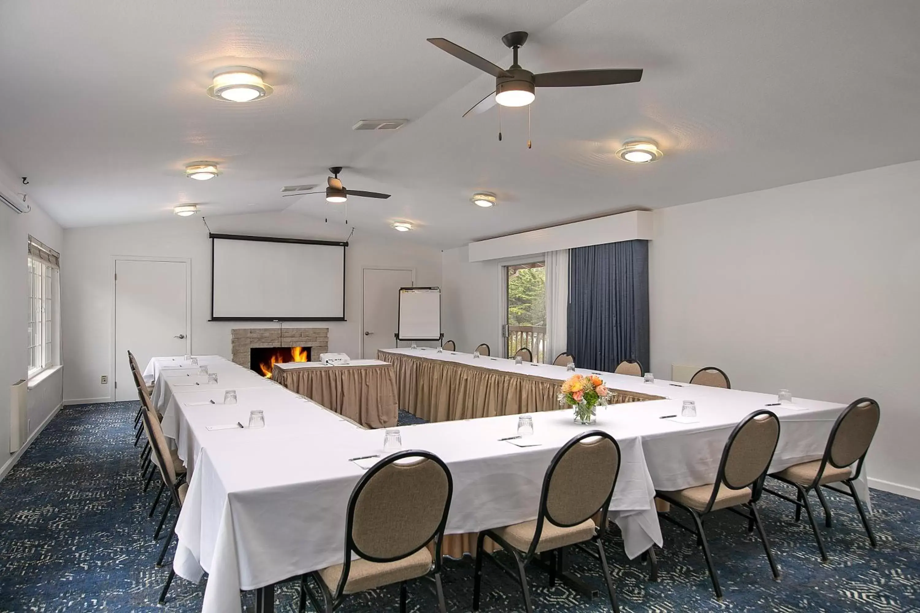 Meeting/conference room in Half Moon Bay Lodge