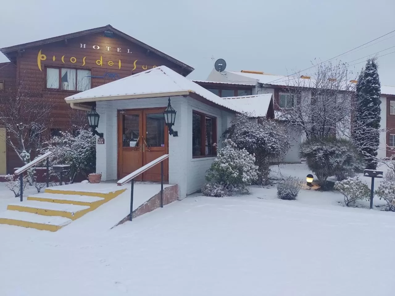 Property building in Hotel Picos Del Sur